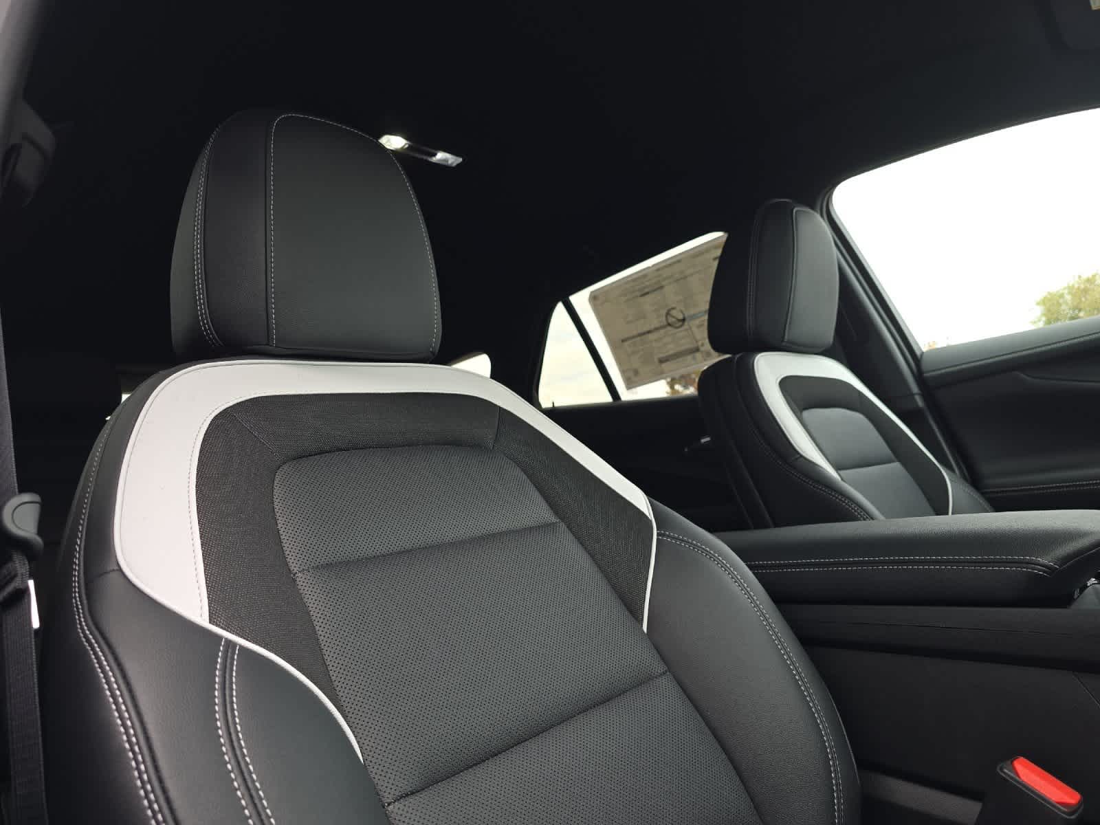 Thumbnail: 2025 Chevrolet Blazer EV - 17