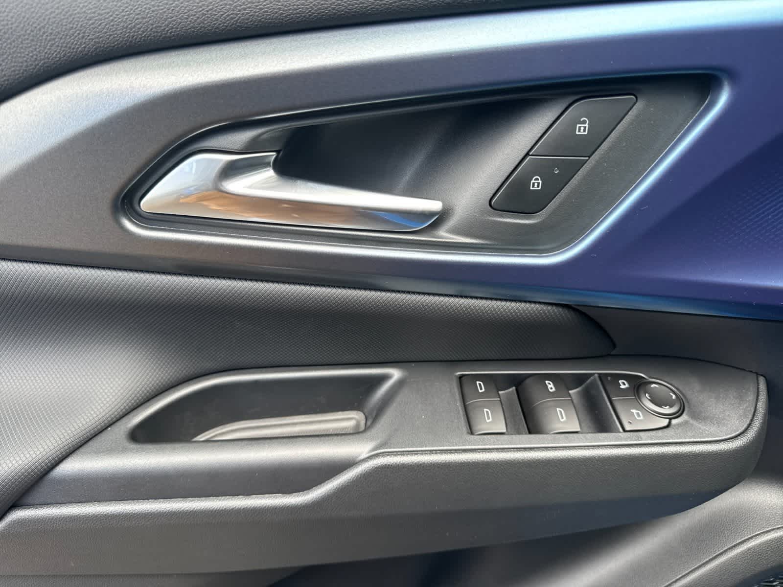 Thumbnail: 2026 Chevrolet Equinox - 12