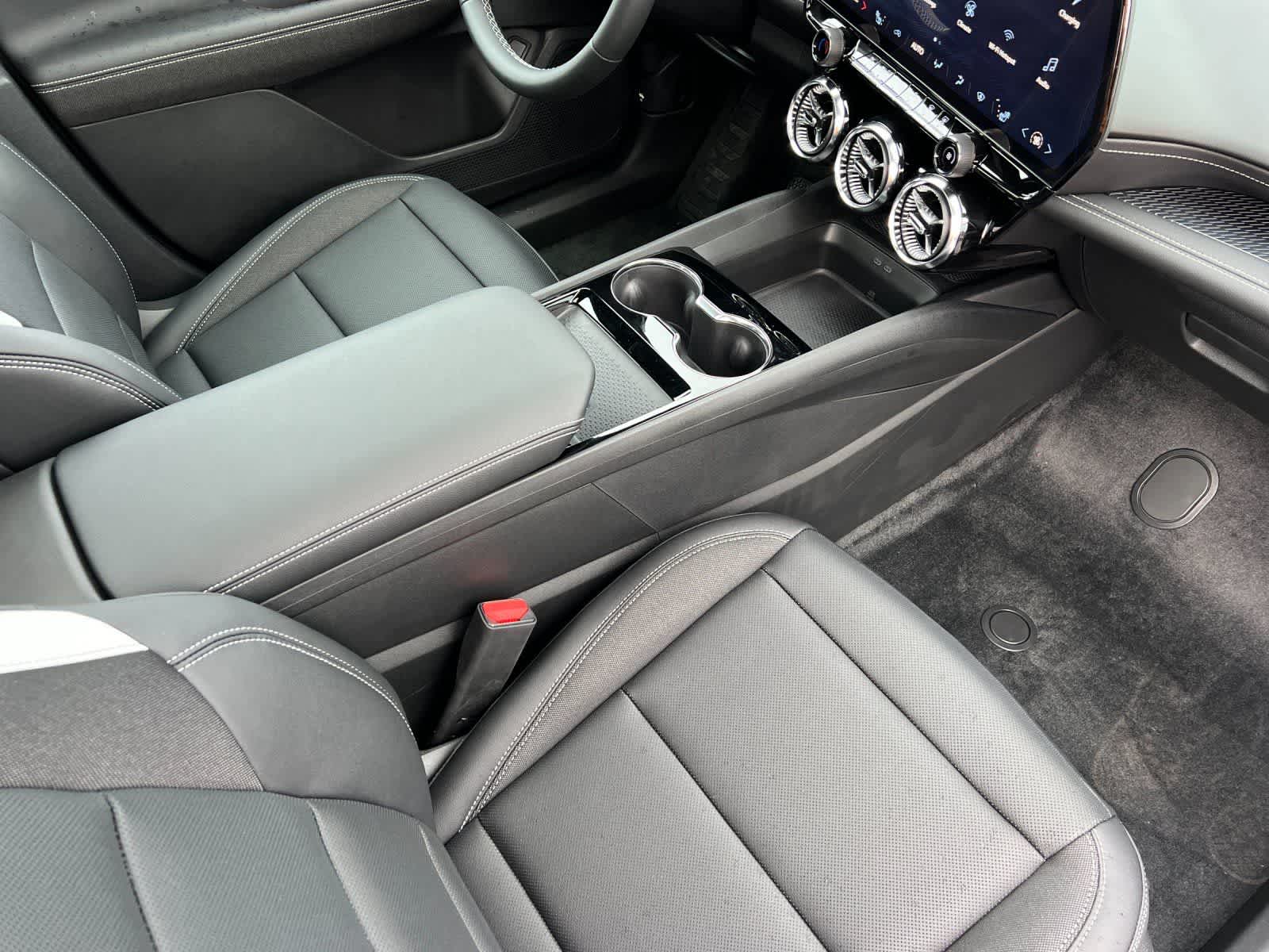 Thumbnail: 2026 Chevrolet Blazer EV - 14