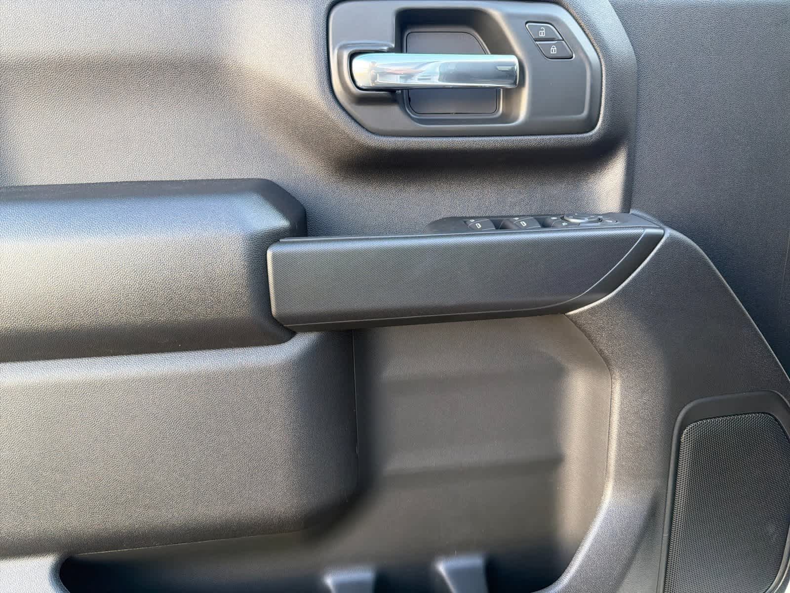 Thumbnail: 2026 Chevrolet Silverado 2500 - 12