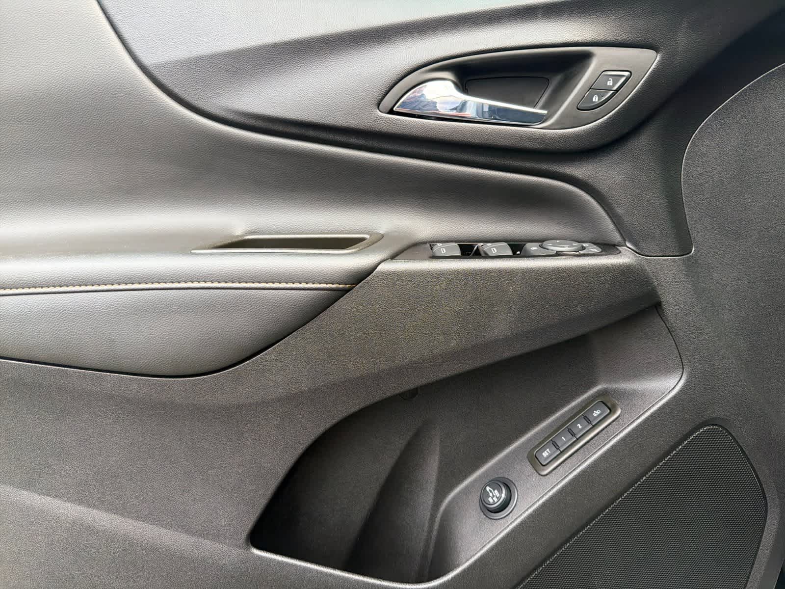 Thumbnail: 2023 Chevrolet Equinox - 12