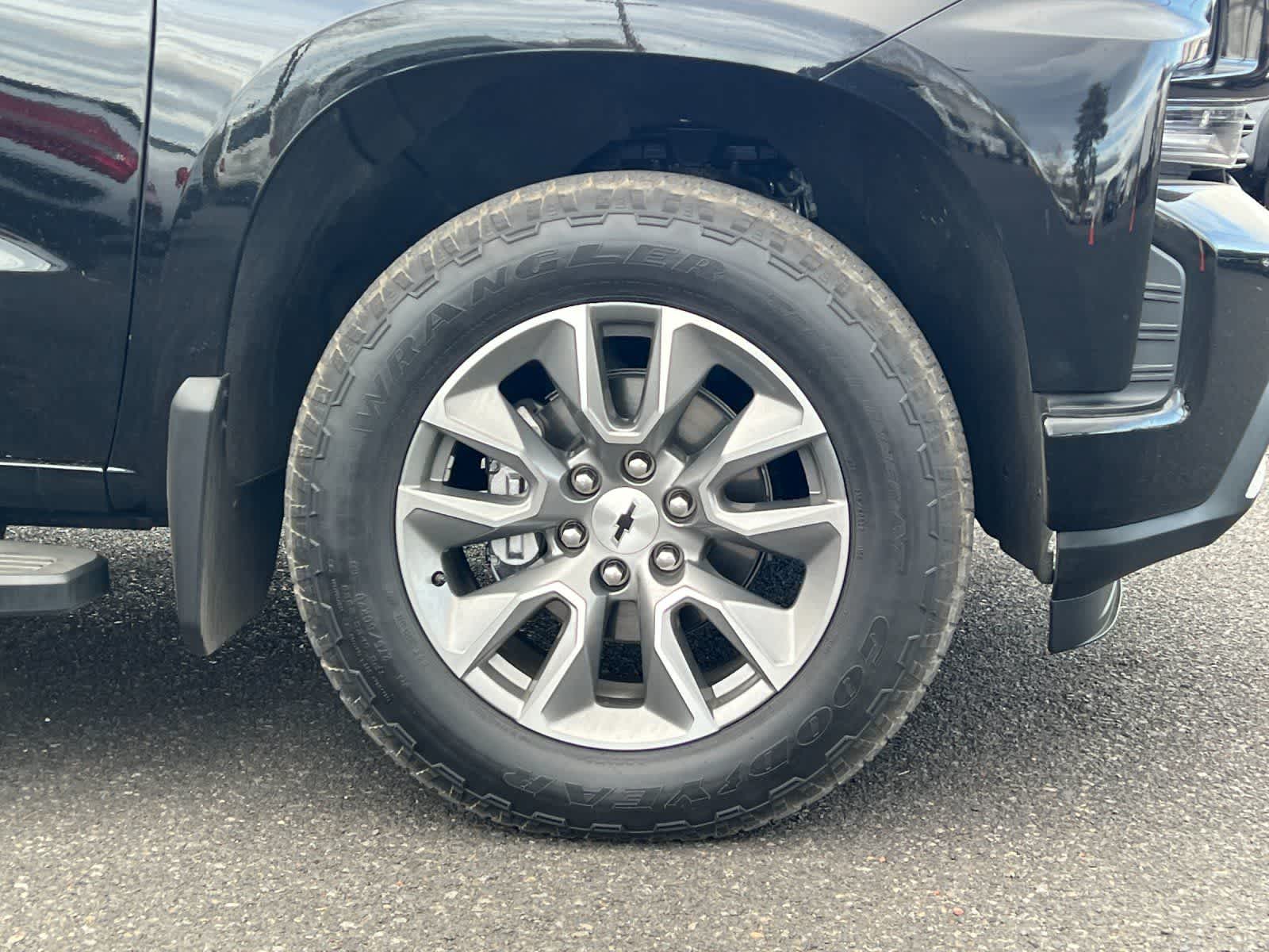 Thumbnail: 2022 Chevrolet Silverado 1500 - 11