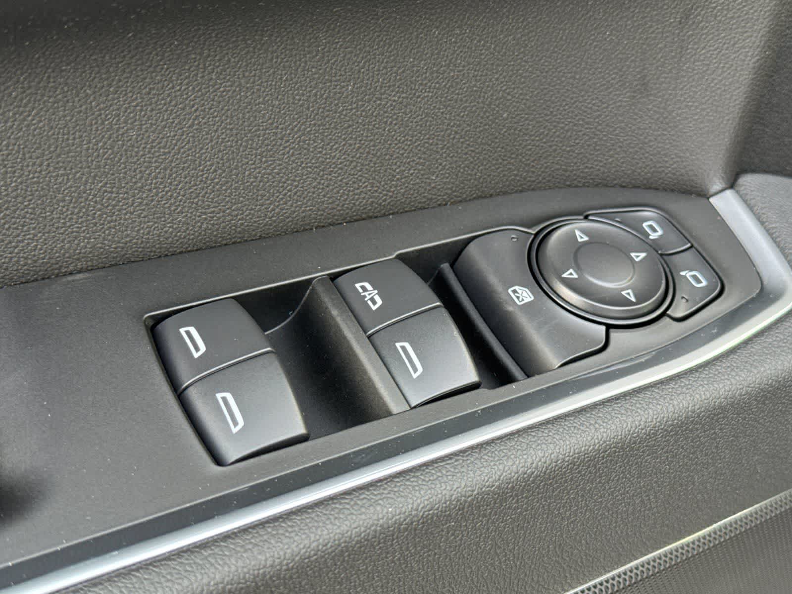 Thumbnail: 2026 Chevrolet Silverado 1500 - 13