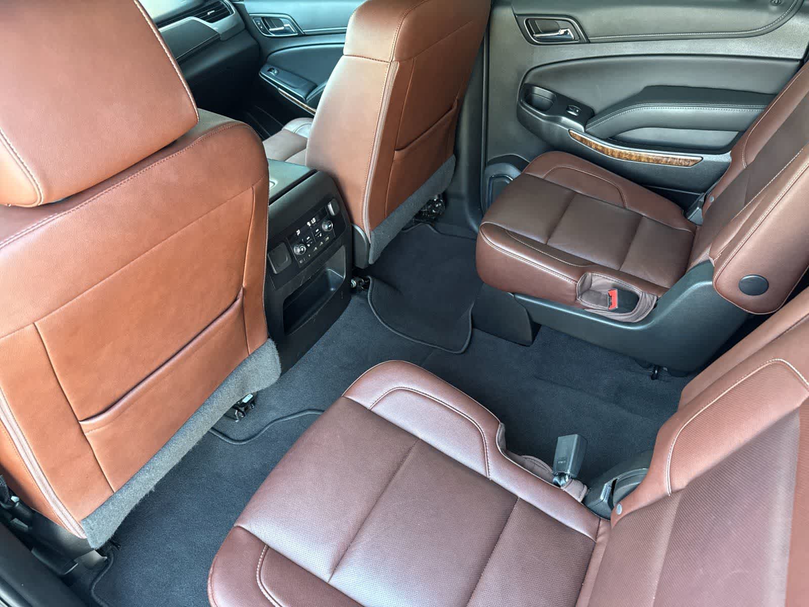 Thumbnail: 2020 Chevrolet Suburban - 4