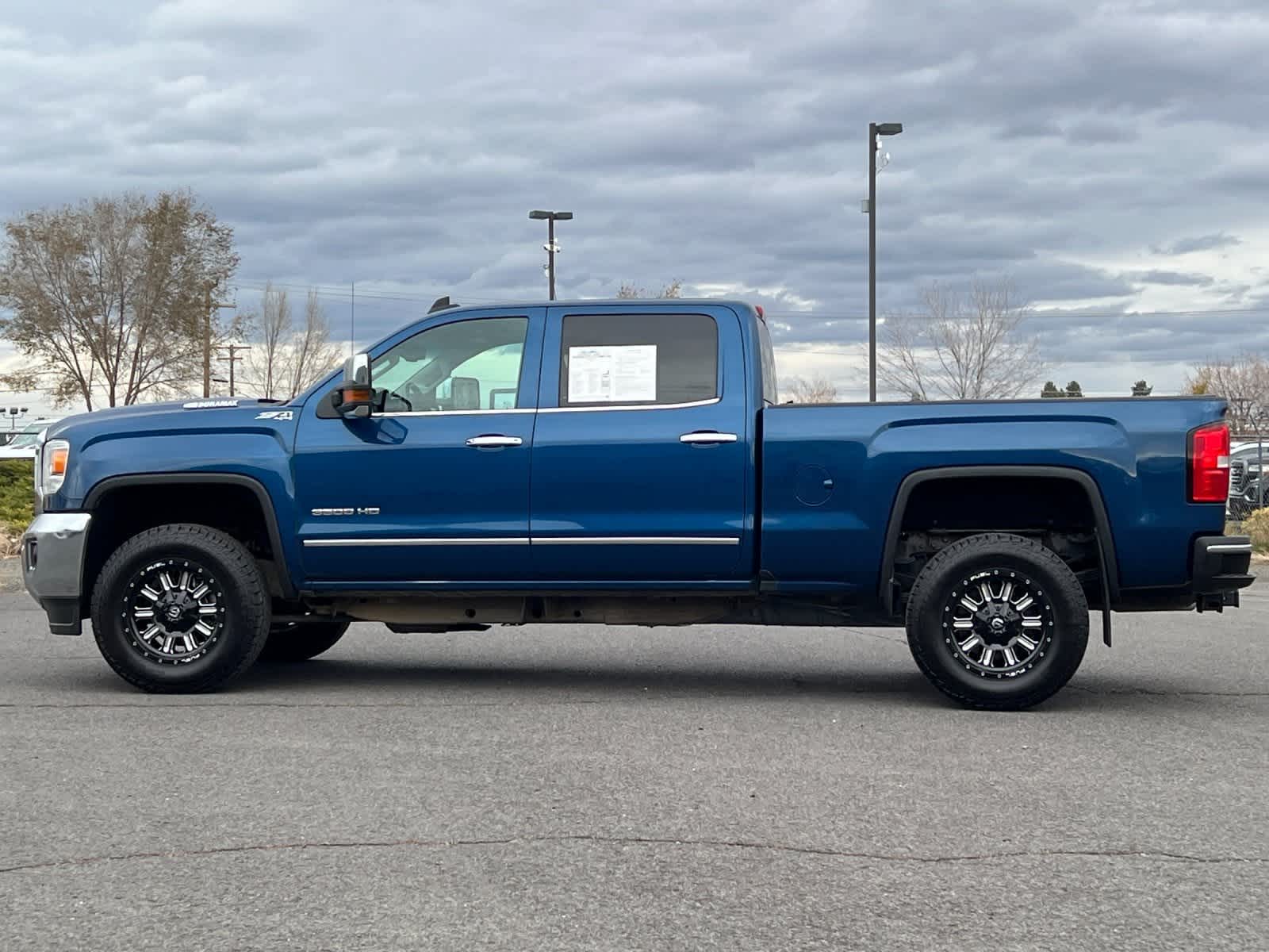 Thumbnail: 2018 GMC Sierra 3500 - 5