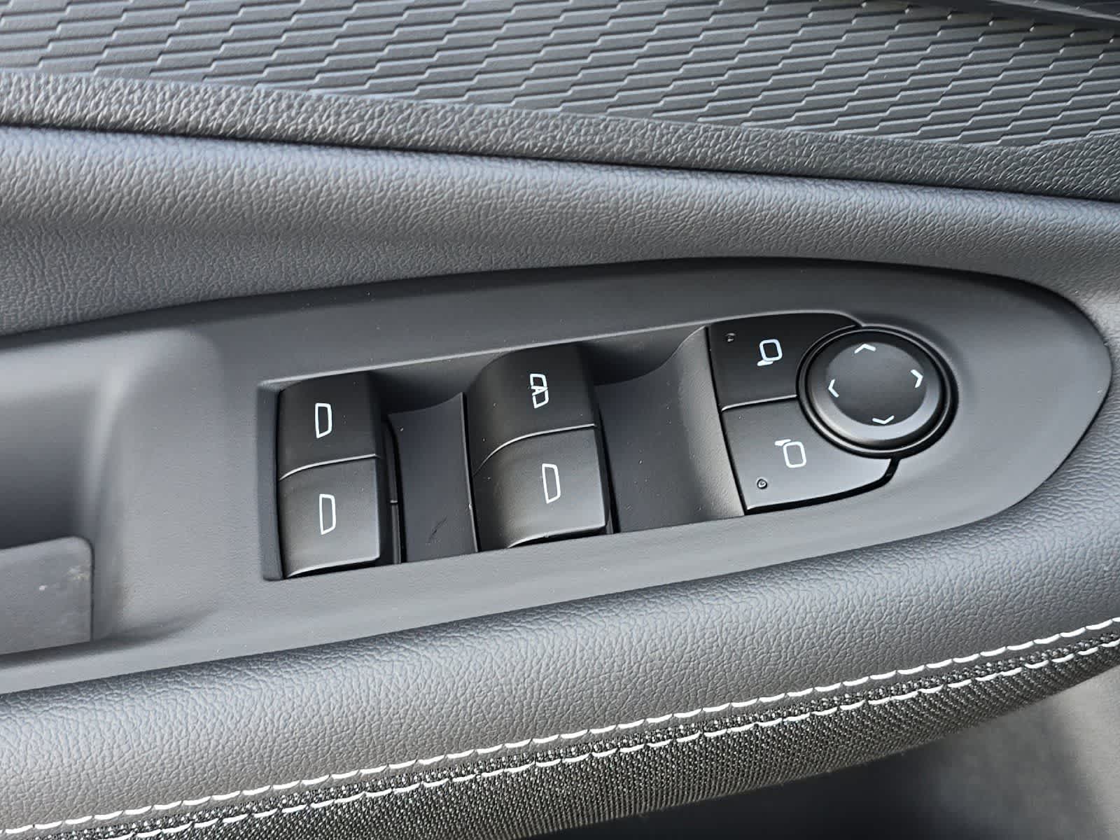 Thumbnail: 2026 Chevrolet Blazer EV - 13