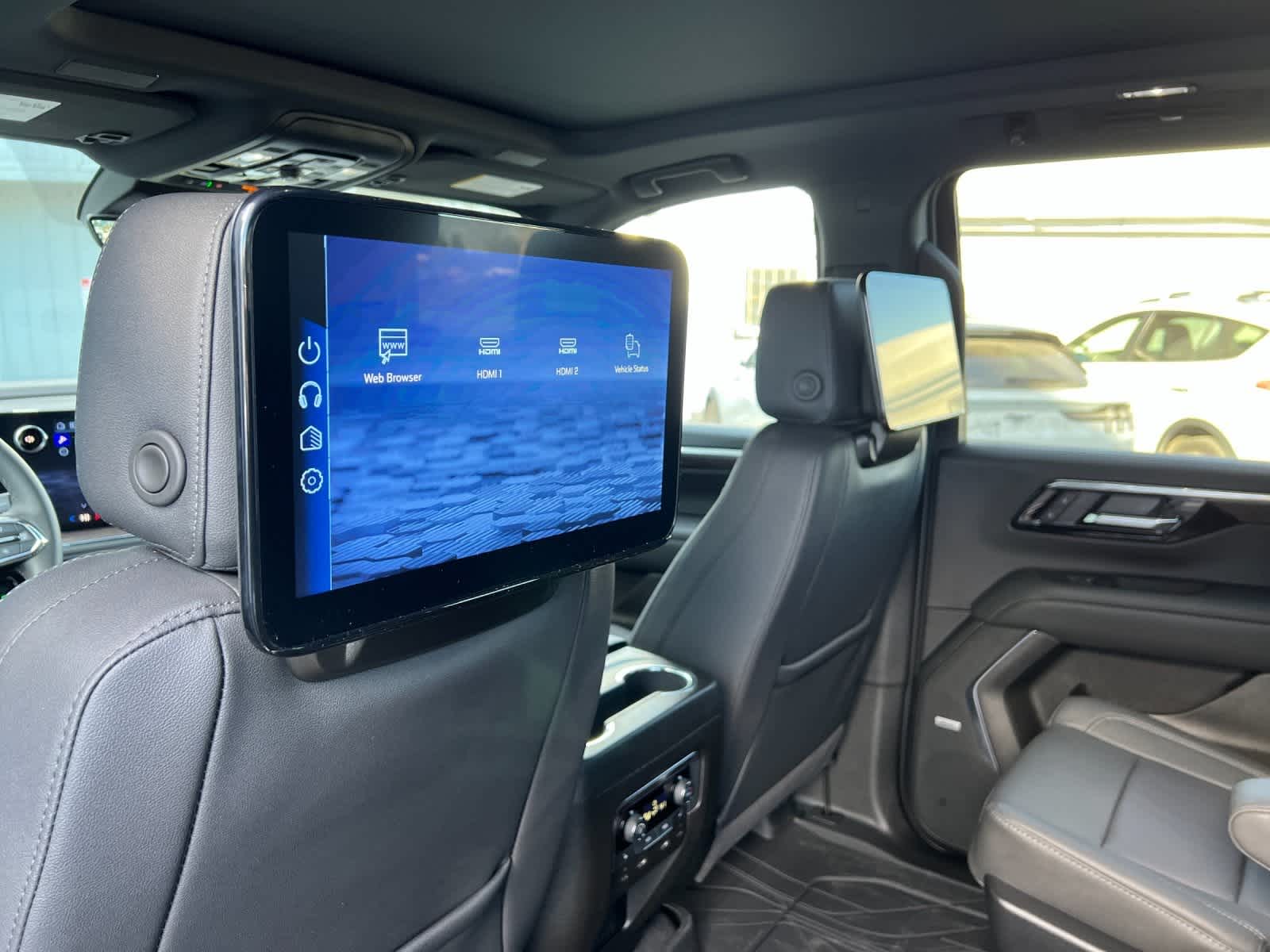 Thumbnail: 2026 Chevrolet Tahoe - 16