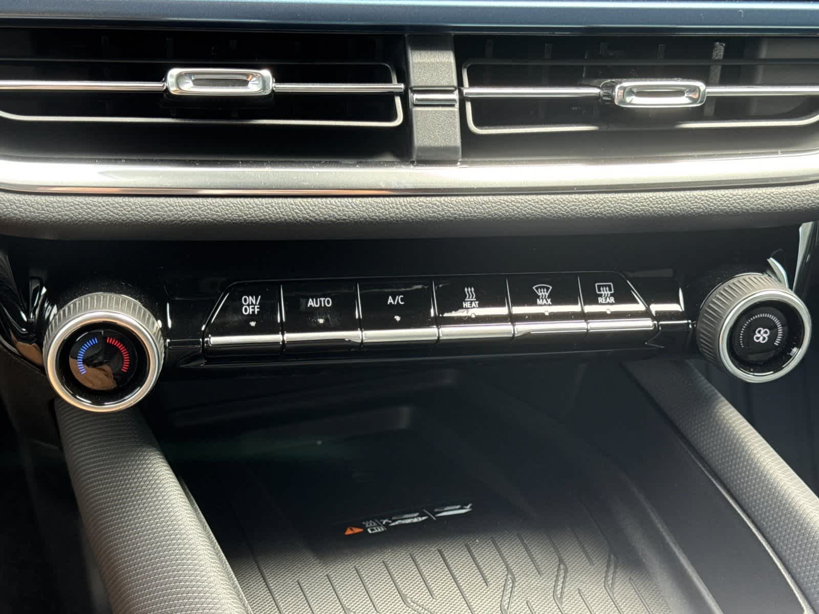 Thumbnail: 2026 Chevrolet Equinox - 21