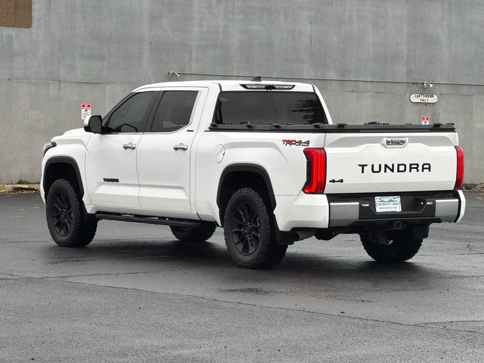 Thumbnail: 2022 Toyota Tundra - 6
