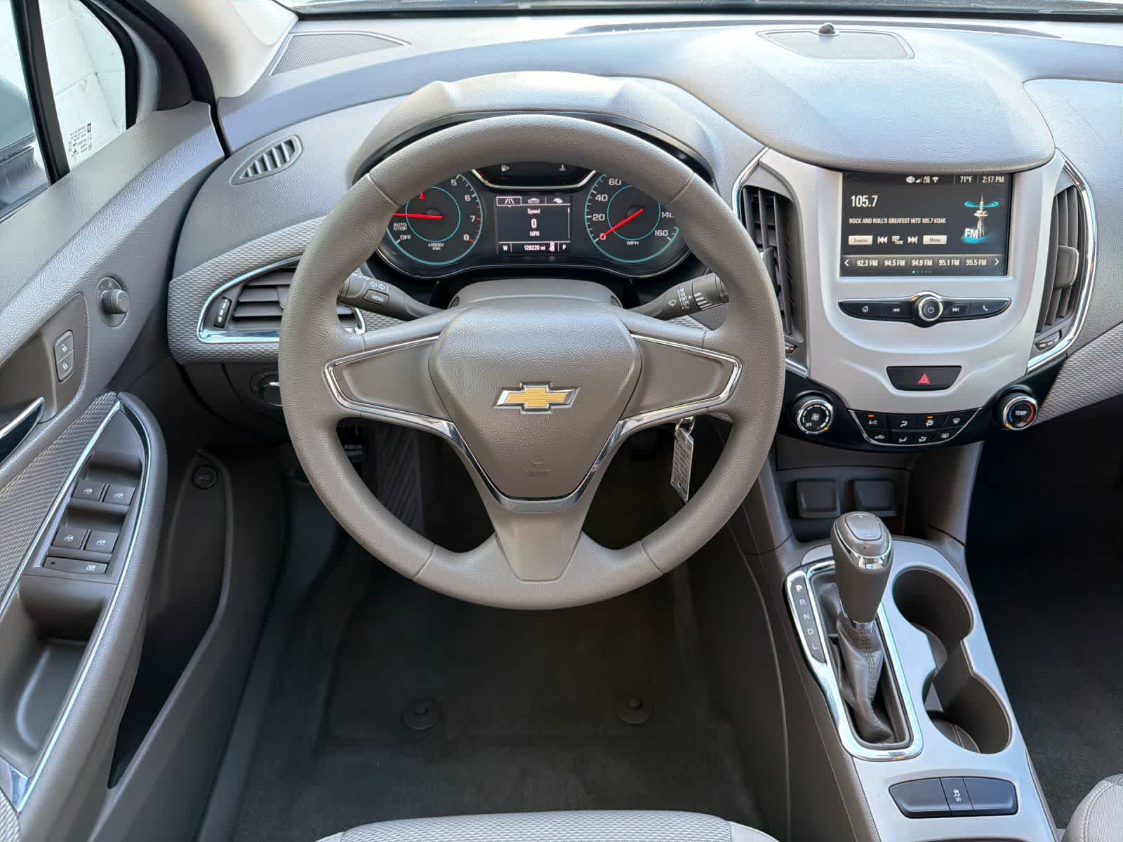 Thumbnail: 2018 Chevrolet Cruze - 14