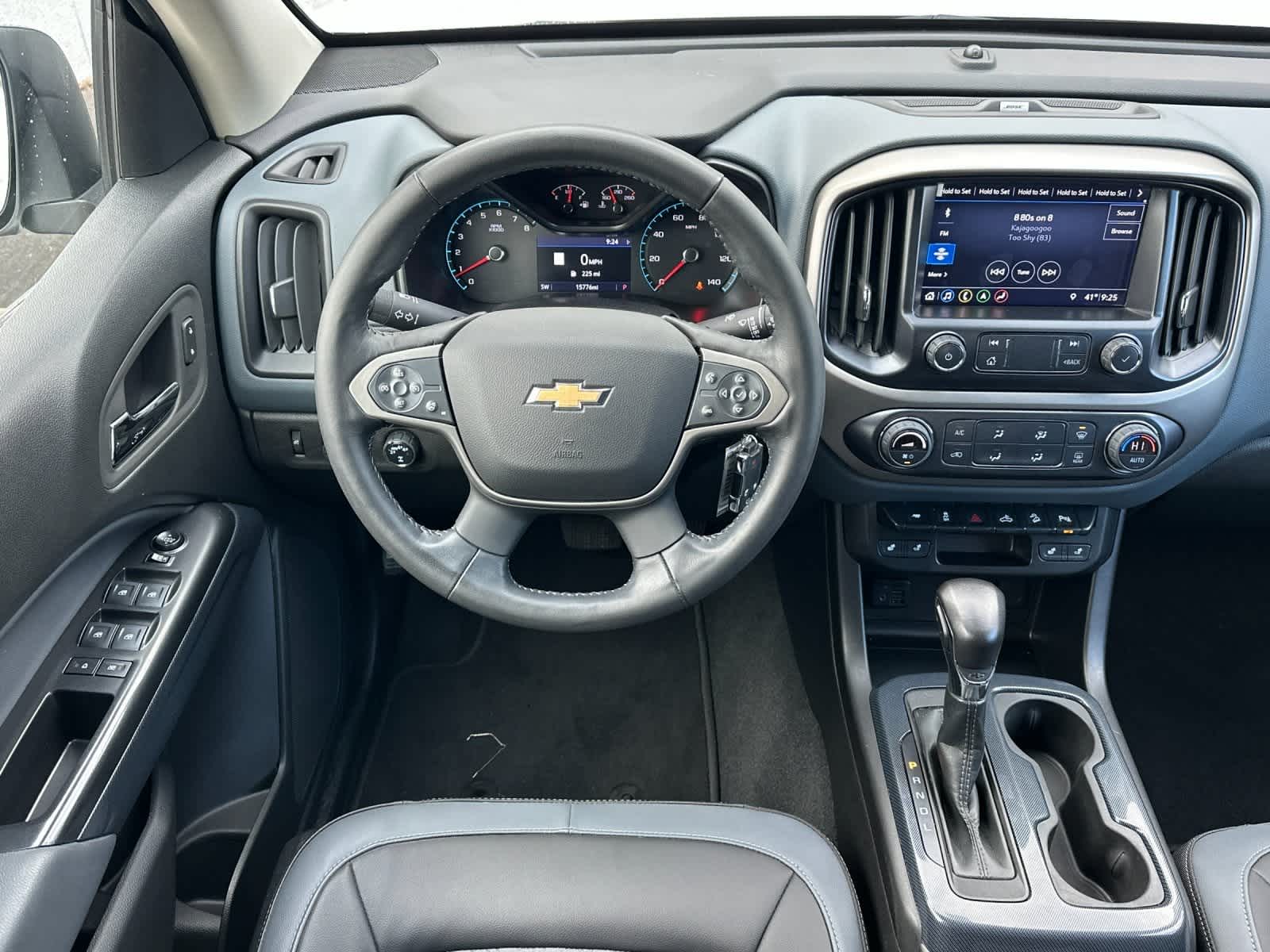 Thumbnail: 2022 Chevrolet Colorado - 14