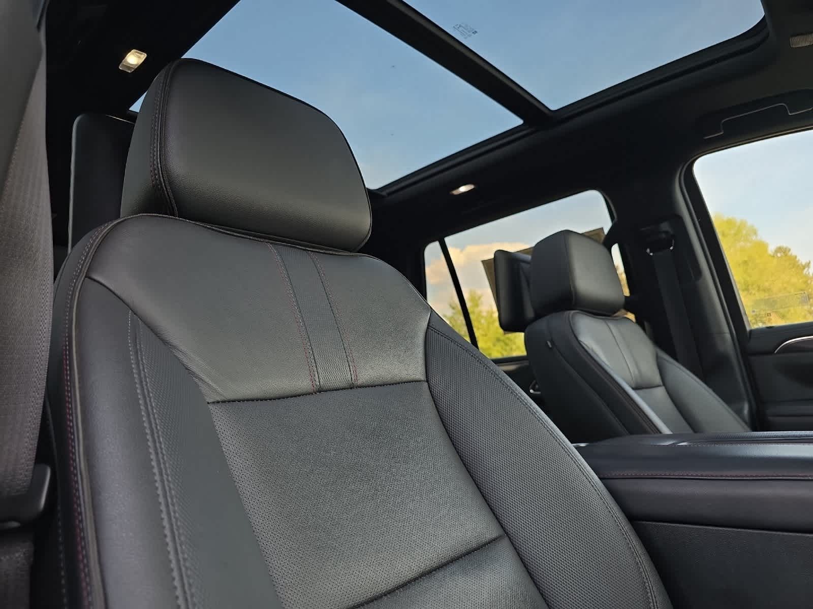 Thumbnail: 2022 Chevrolet Tahoe - 18