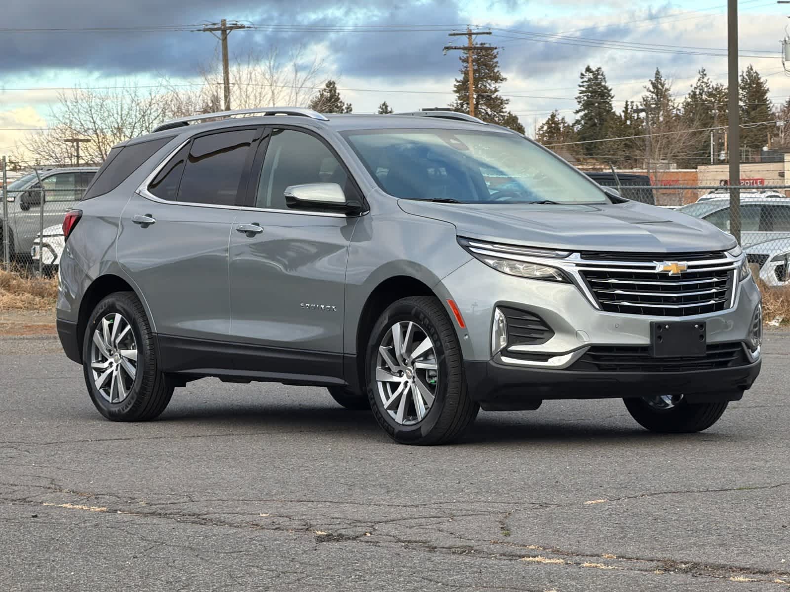 Thumbnail: 2023 Chevrolet Equinox - 9
