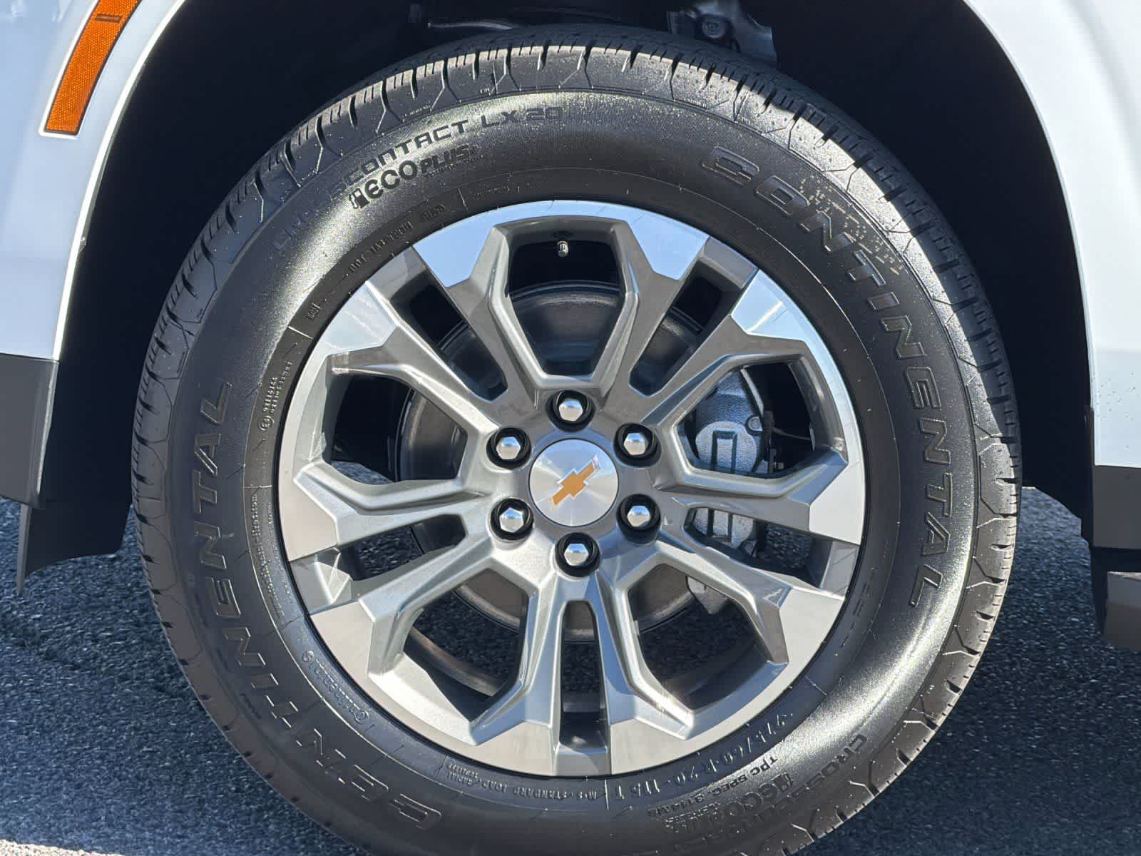 Thumbnail: 2026 Chevrolet Tahoe - 28