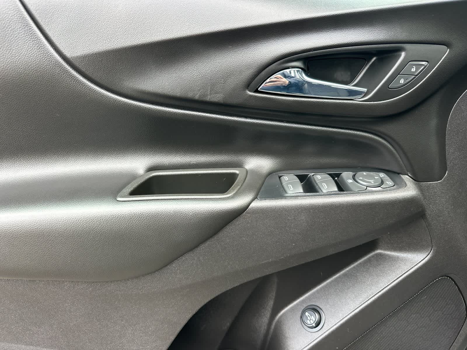 Thumbnail: 2019 Chevrolet Equinox - 12