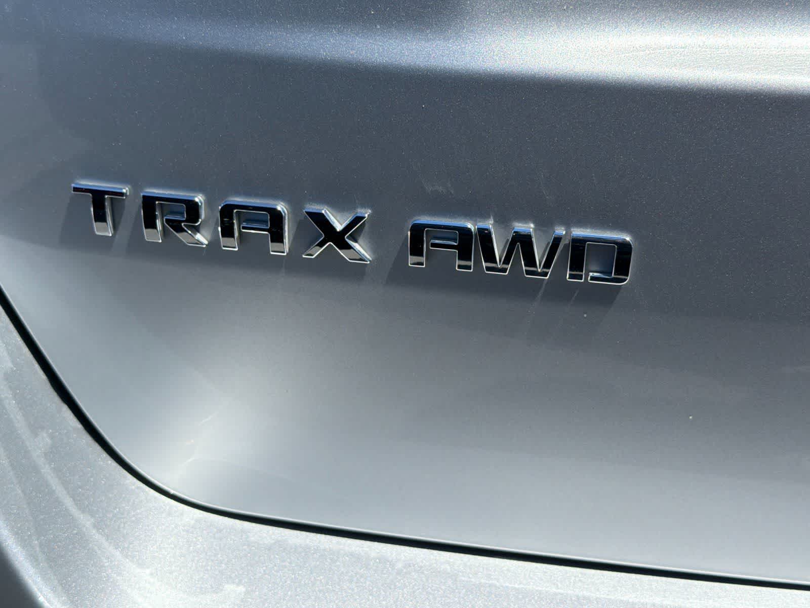 Thumbnail: 2018 Chevrolet Trax - 10