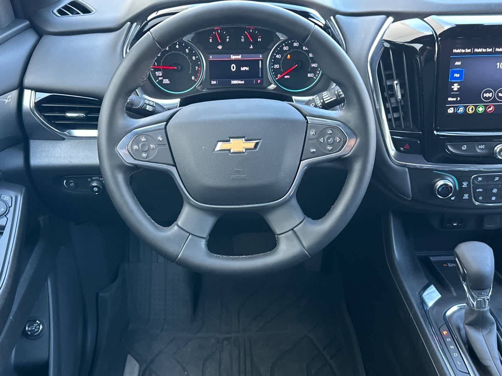 Thumbnail: 2023 Chevrolet Traverse - 14