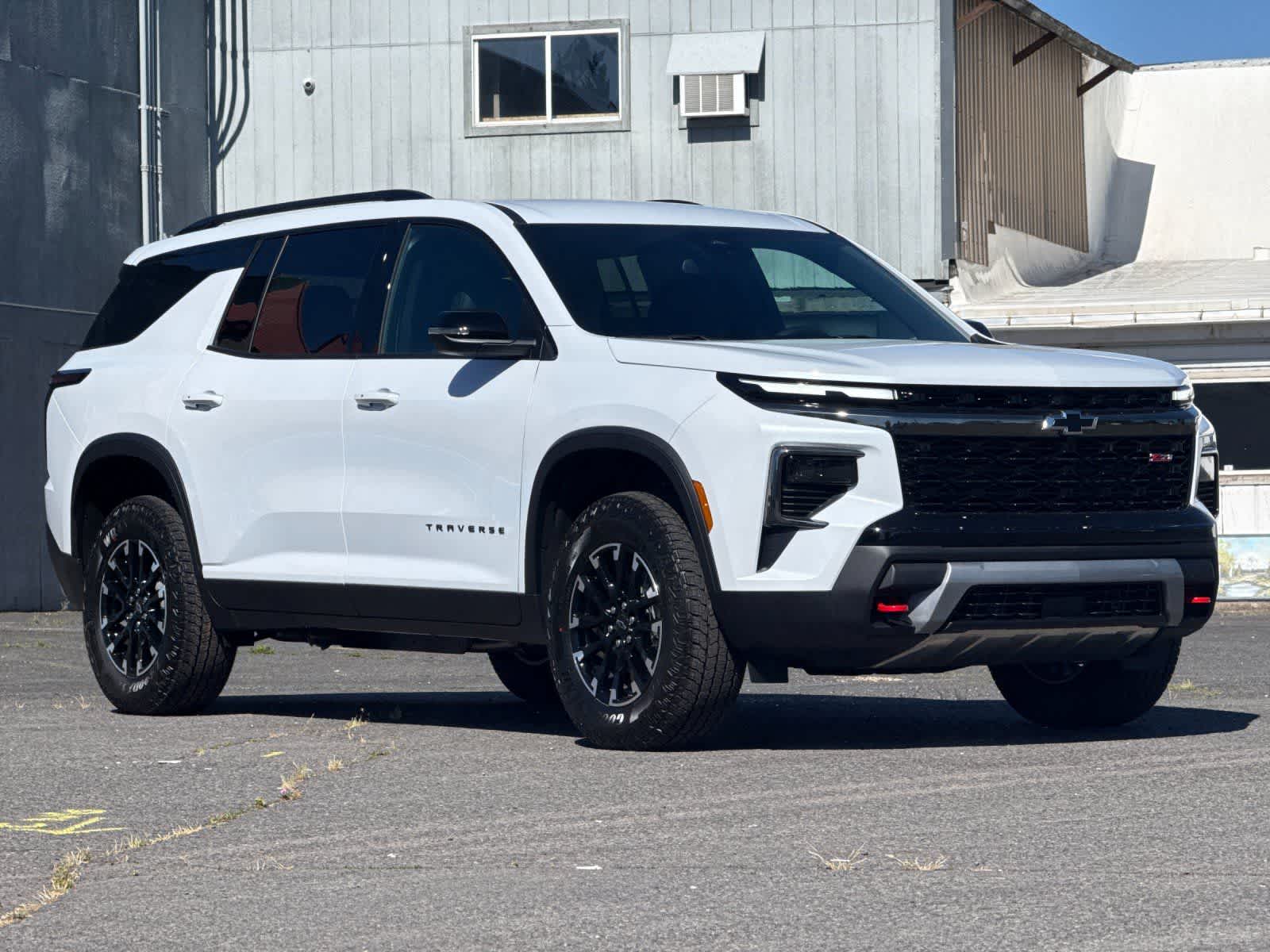 Thumbnail: 2026 Chevrolet Traverse - 9