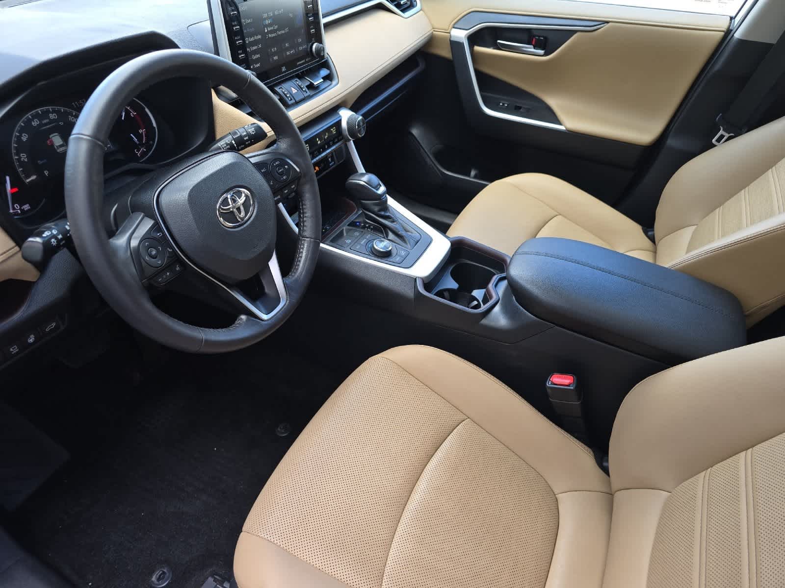 Thumbnail: 2021 Toyota RAV4 - 11