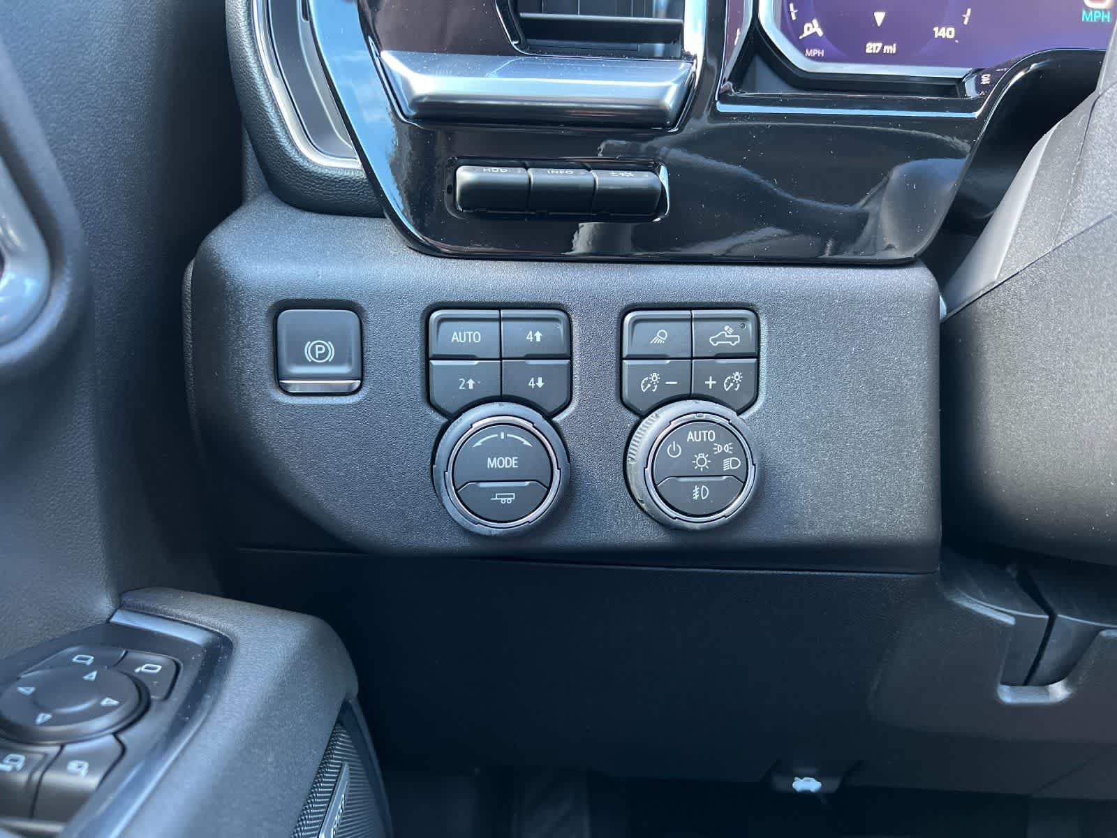 Thumbnail: 2026 Chevrolet Silverado 2500 - 27