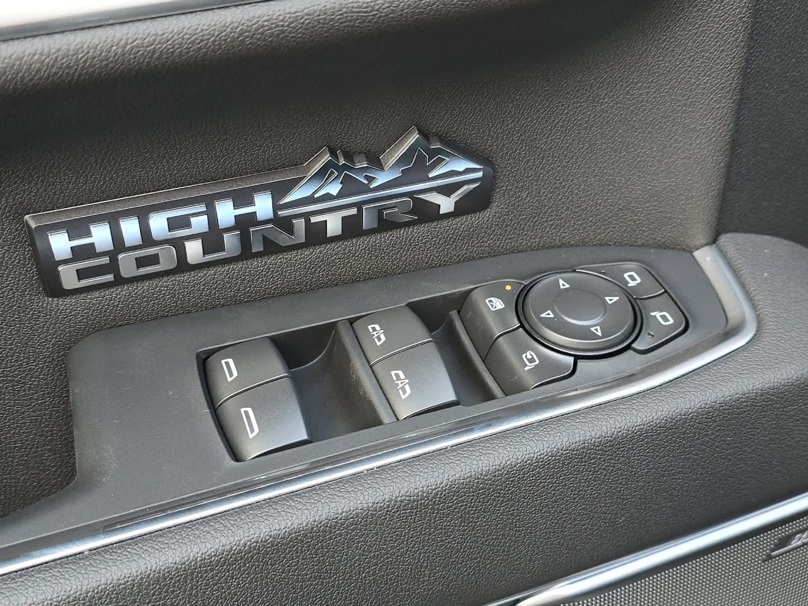 Thumbnail: 2026 Chevrolet Silverado 1500 - 13