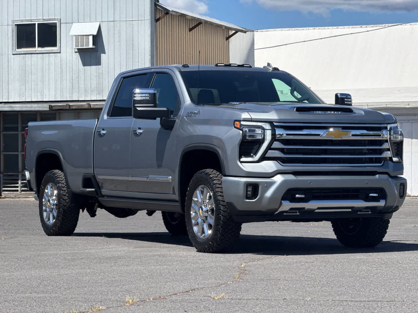 Thumbnail: 2026 Chevrolet Silverado 3500 - 9
