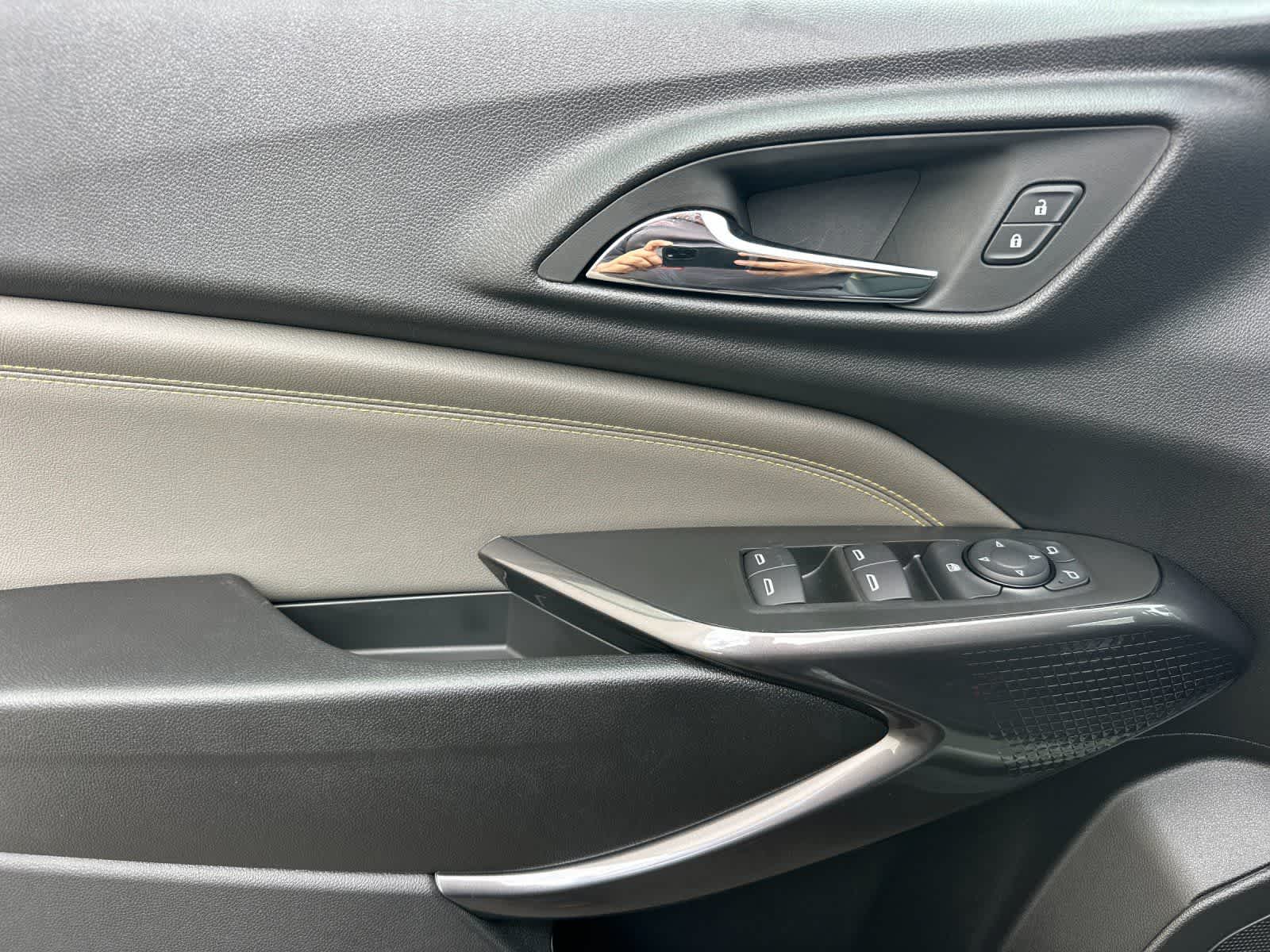 Thumbnail: 2026 Chevrolet Trax - 12