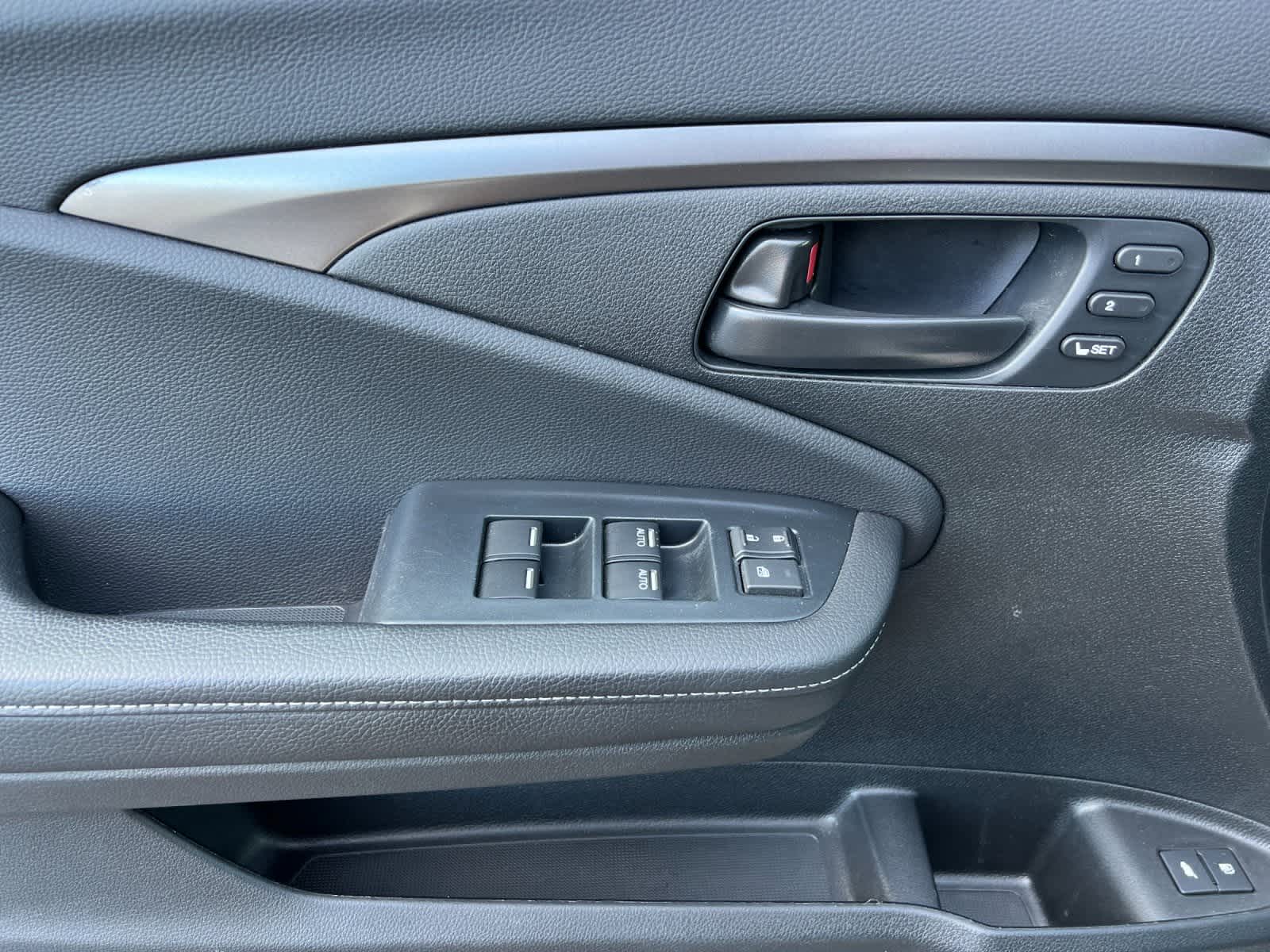 Thumbnail: 2023 Honda Passport - 12