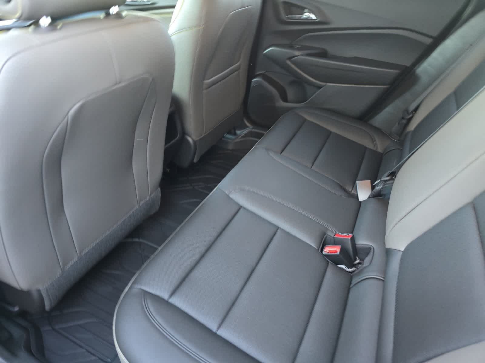 Thumbnail: 2025 Chevrolet Trax - 4