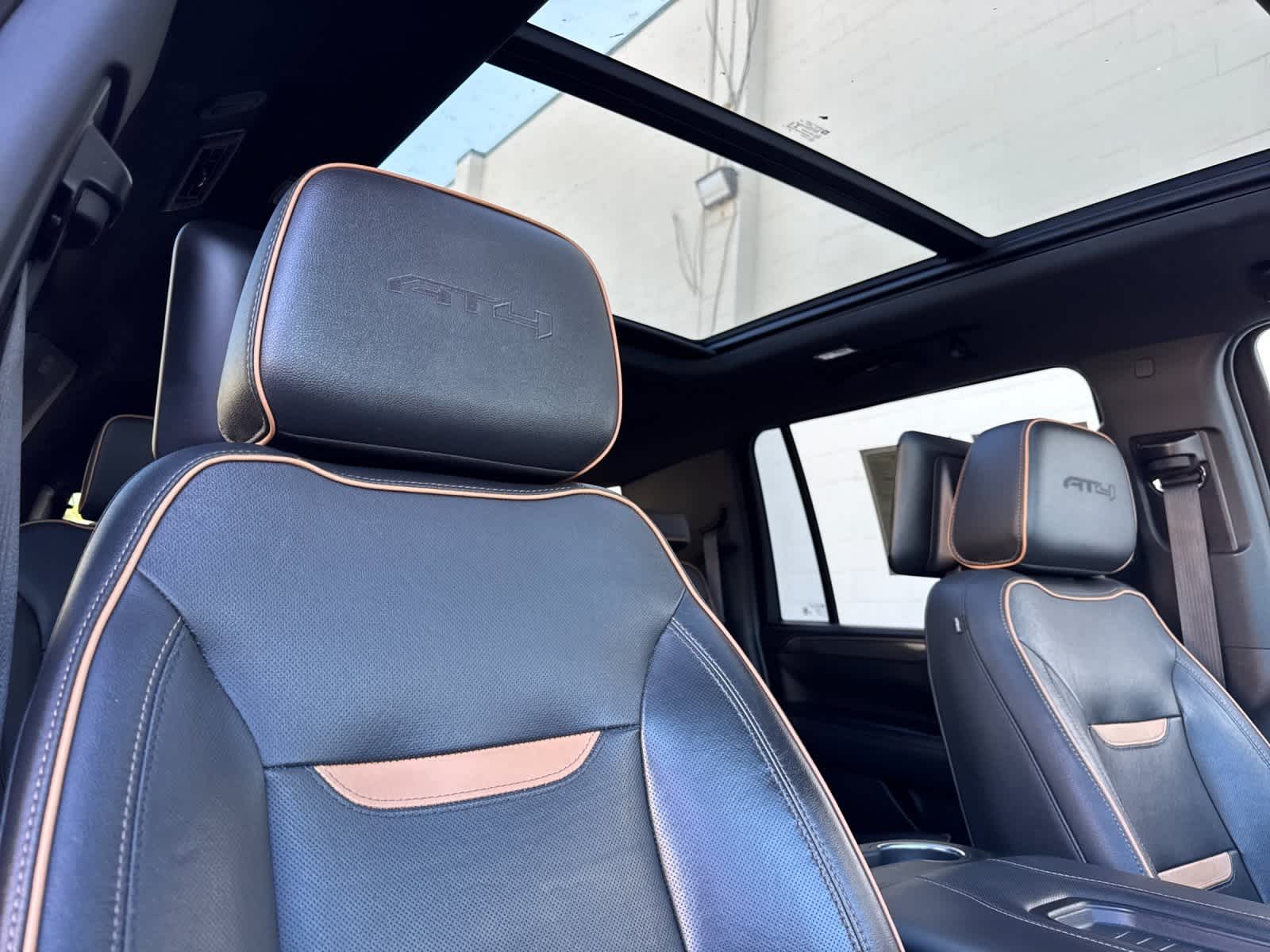 Thumbnail: 2021 GMC Yukon XL - 18