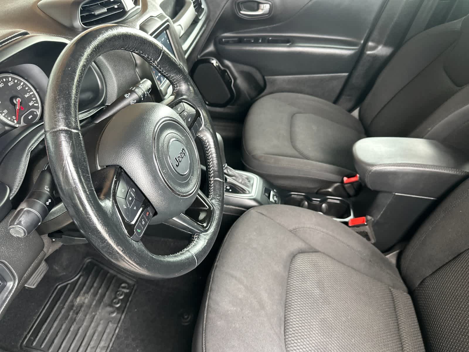Thumbnail: 2019 Jeep Renegade - 11