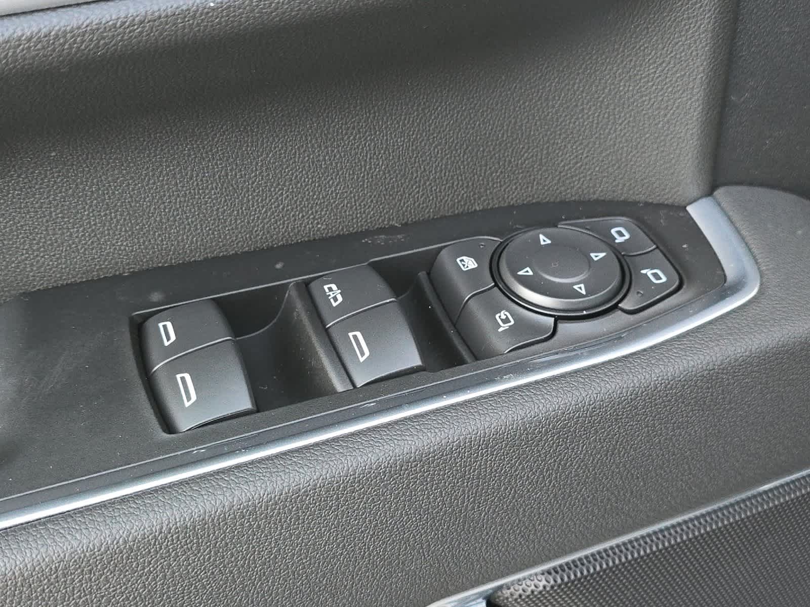 Thumbnail: 2026 Chevrolet Silverado 2500 - 13