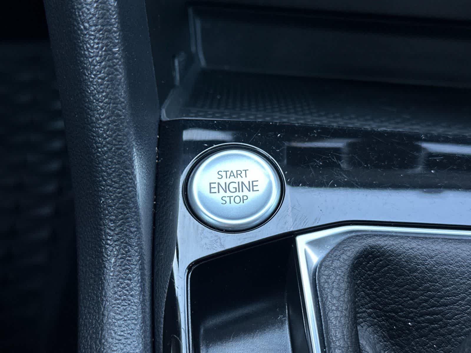 Thumbnail: 2022 Volkswagen Taos - 23