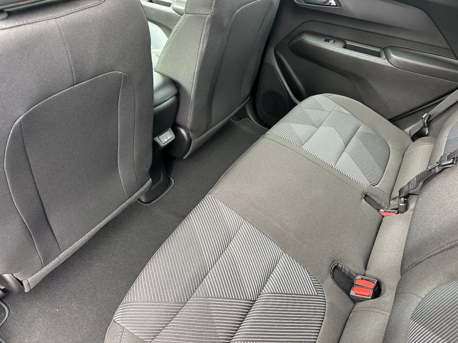 Thumbnail: 2027 Chevrolet Bolt EV - 4