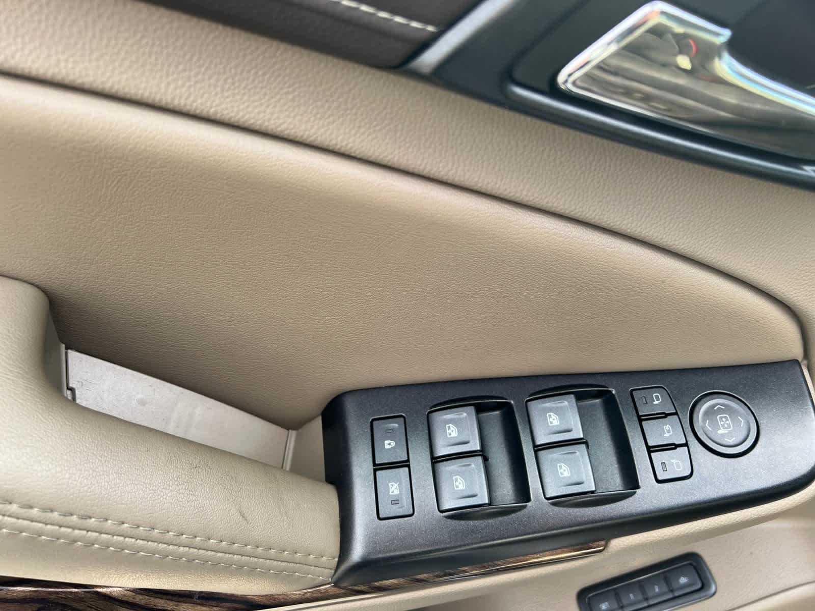 Thumbnail: 2020 GMC Yukon XL - 12