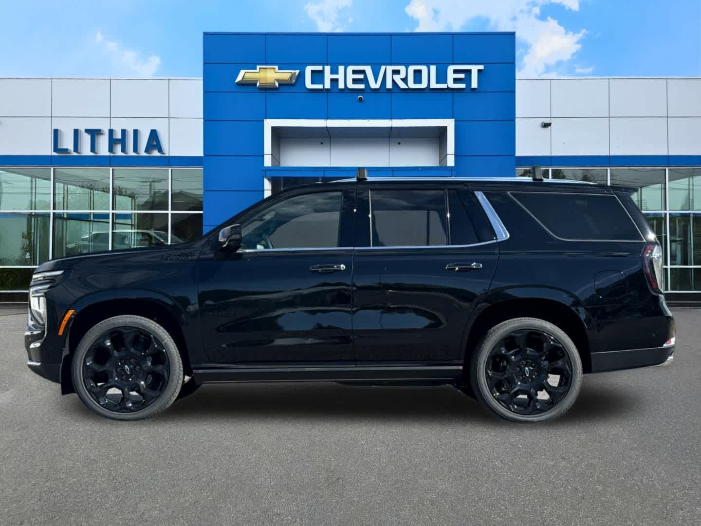 Thumbnail: 2026 Chevrolet Tahoe - 5