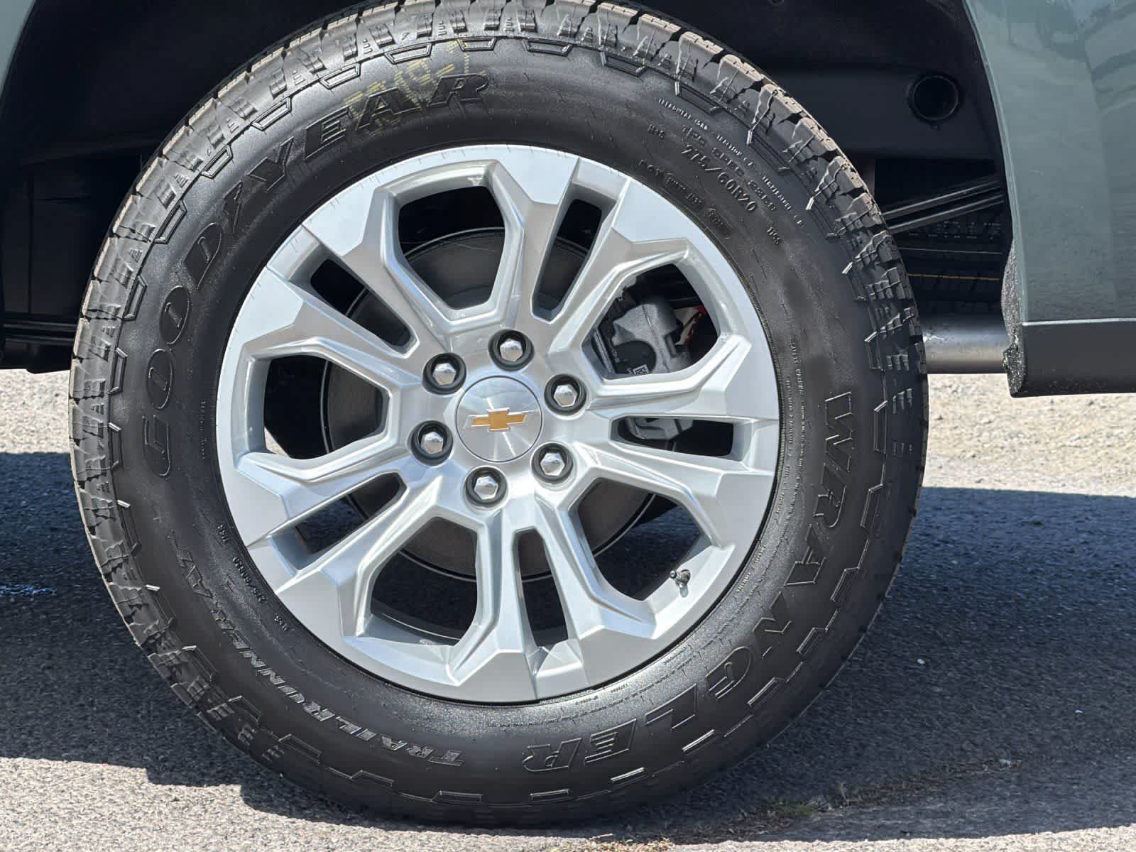 Thumbnail: 2026 Chevrolet Silverado 1500 - 26