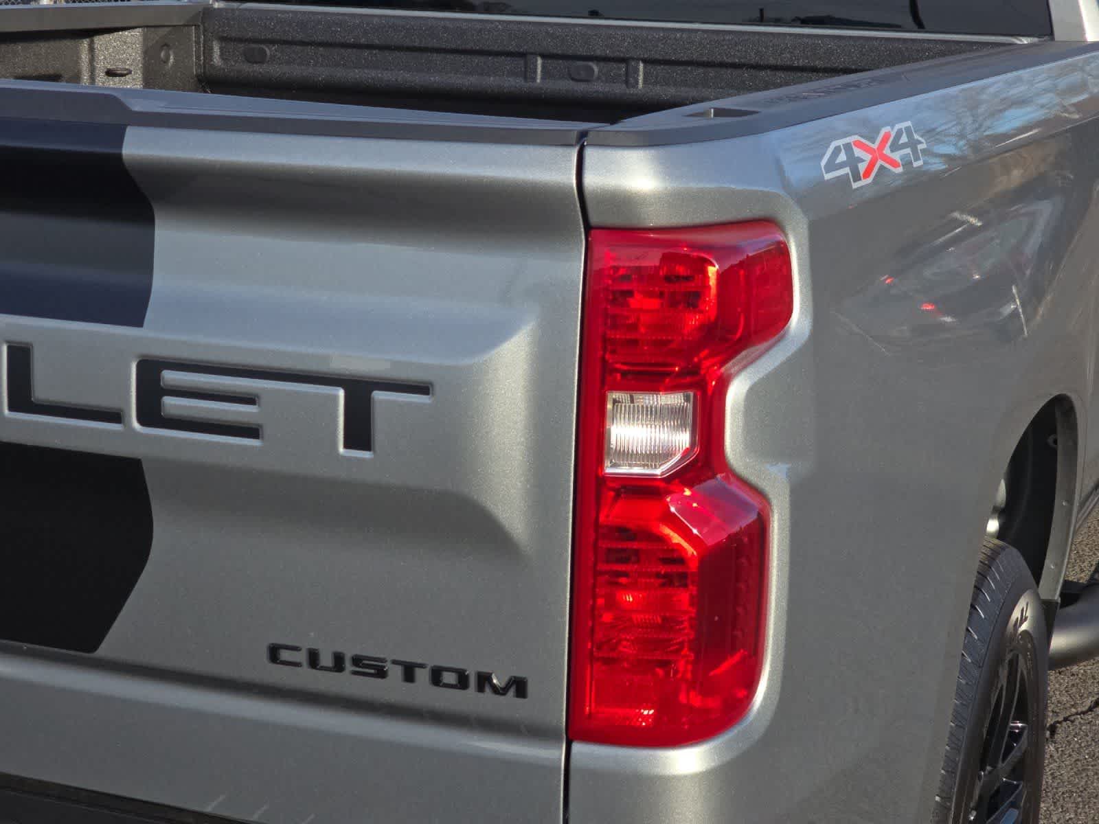 Thumbnail: 2026 Chevrolet Silverado 1500 - 25