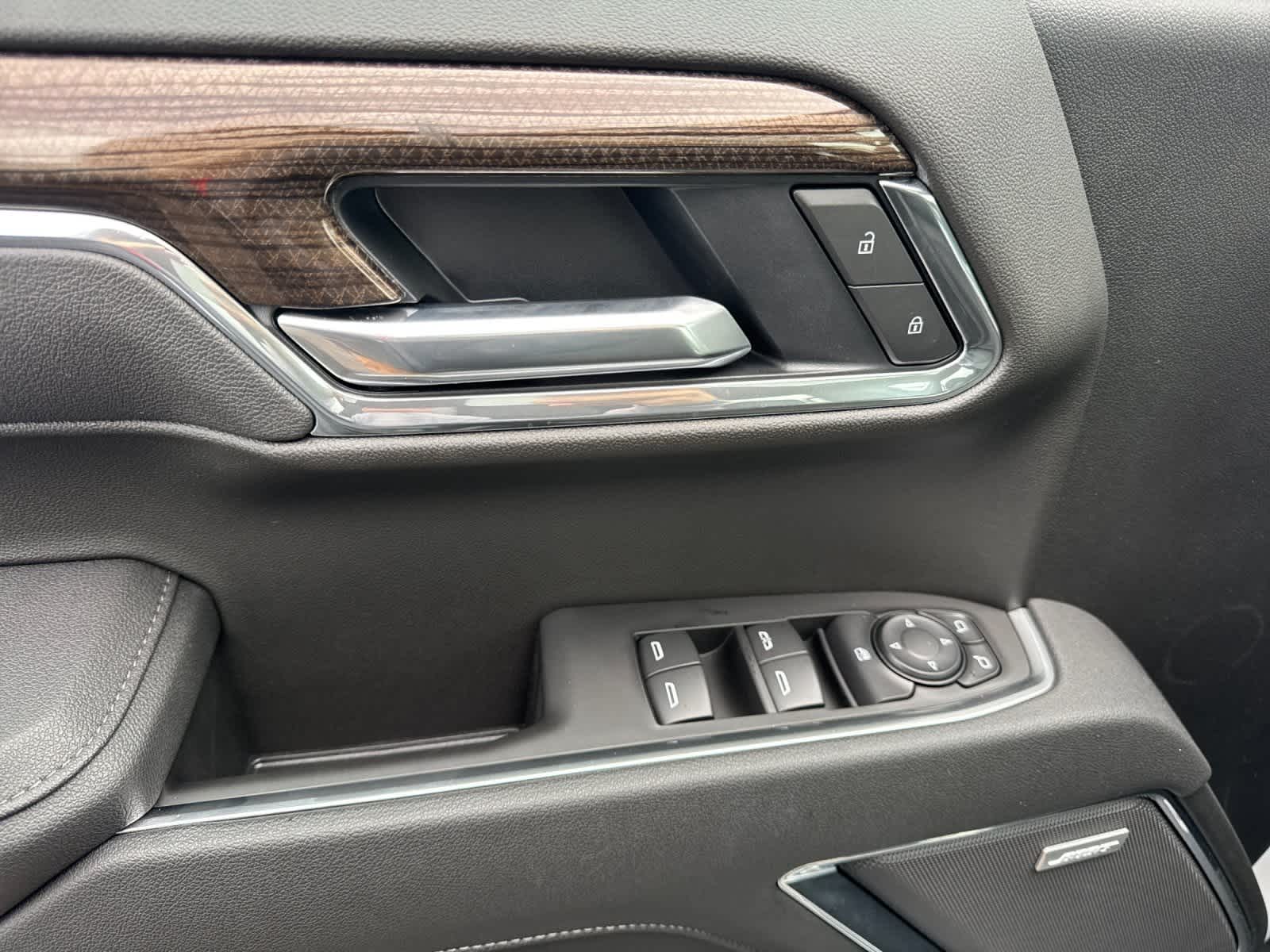 Thumbnail: 2026 Chevrolet Silverado 1500 - 12