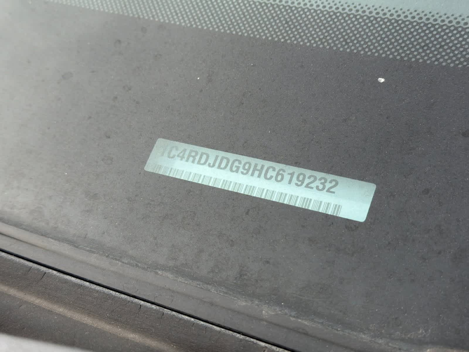 Thumbnail: 2017 Dodge Durango - 31