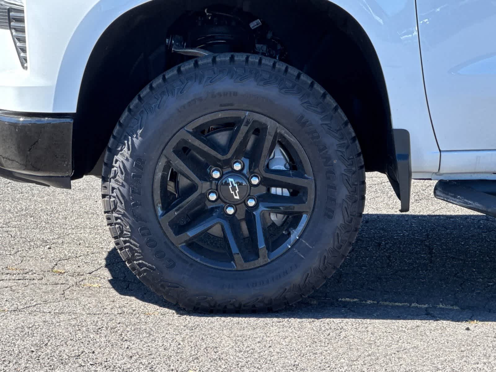 Thumbnail: 2026 Chevrolet Silverado 1500 - 26