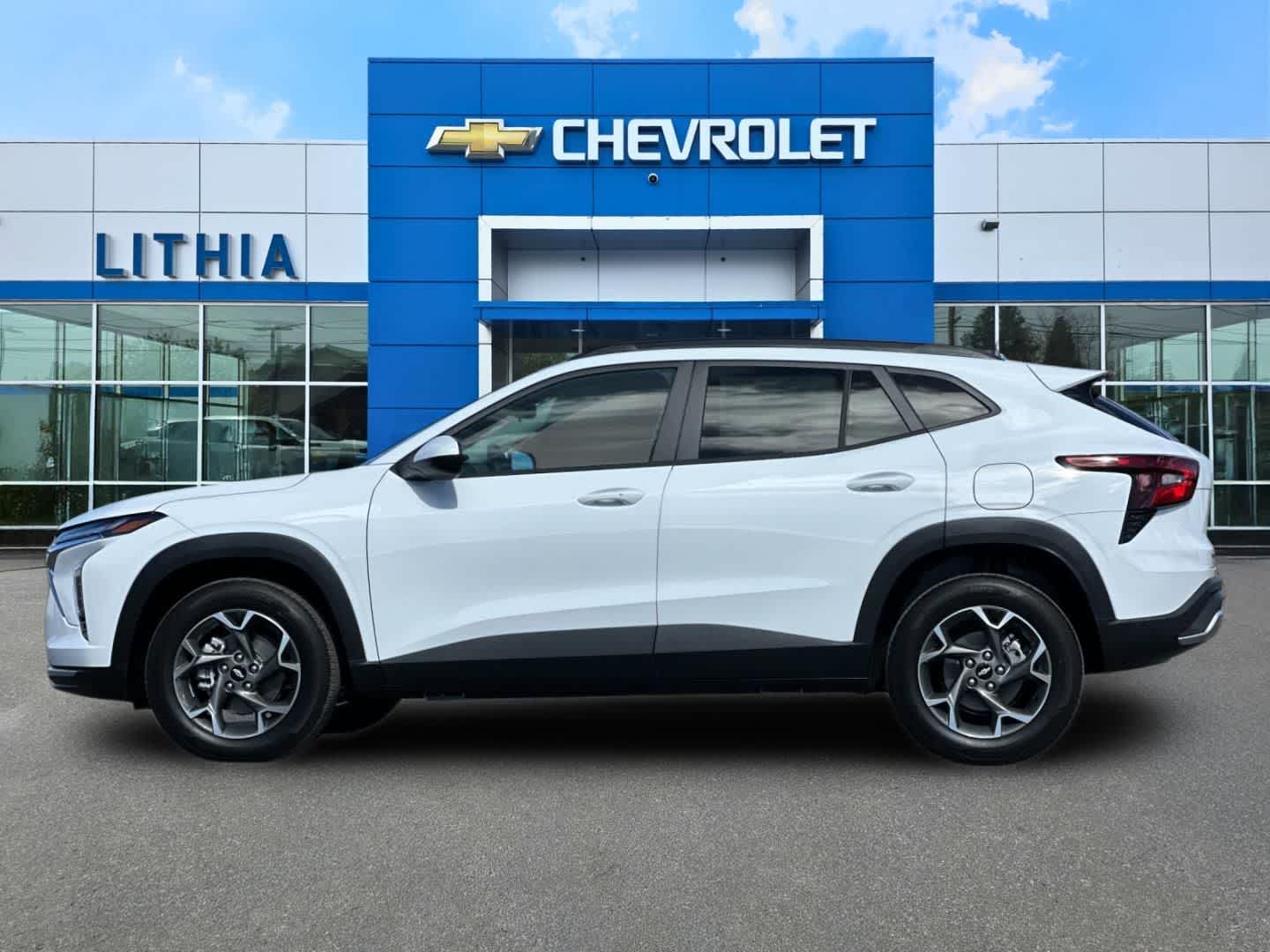Thumbnail: 2026 Chevrolet Trax - 5