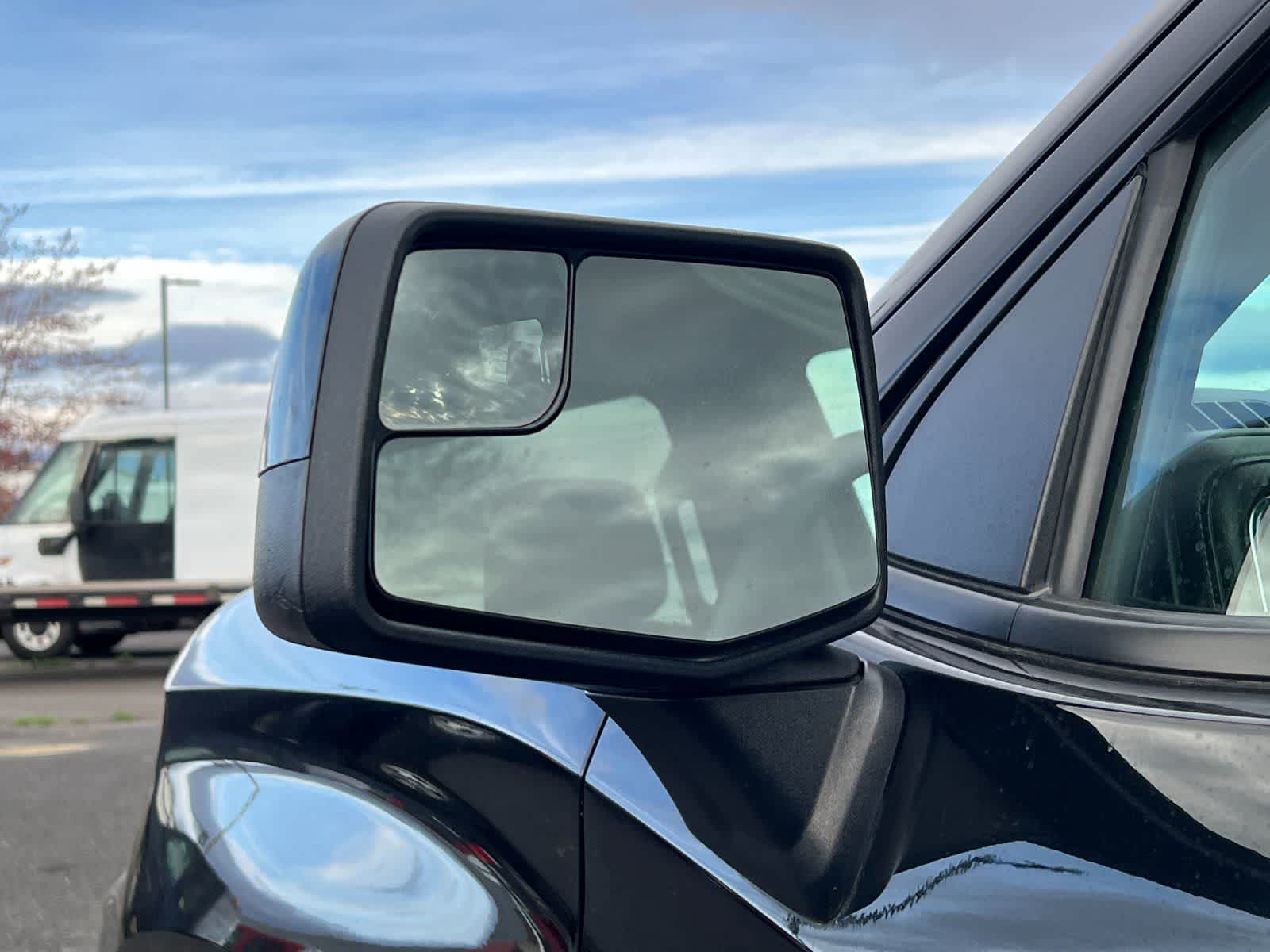 Thumbnail: 2022 Chevrolet Silverado 1500 - 8