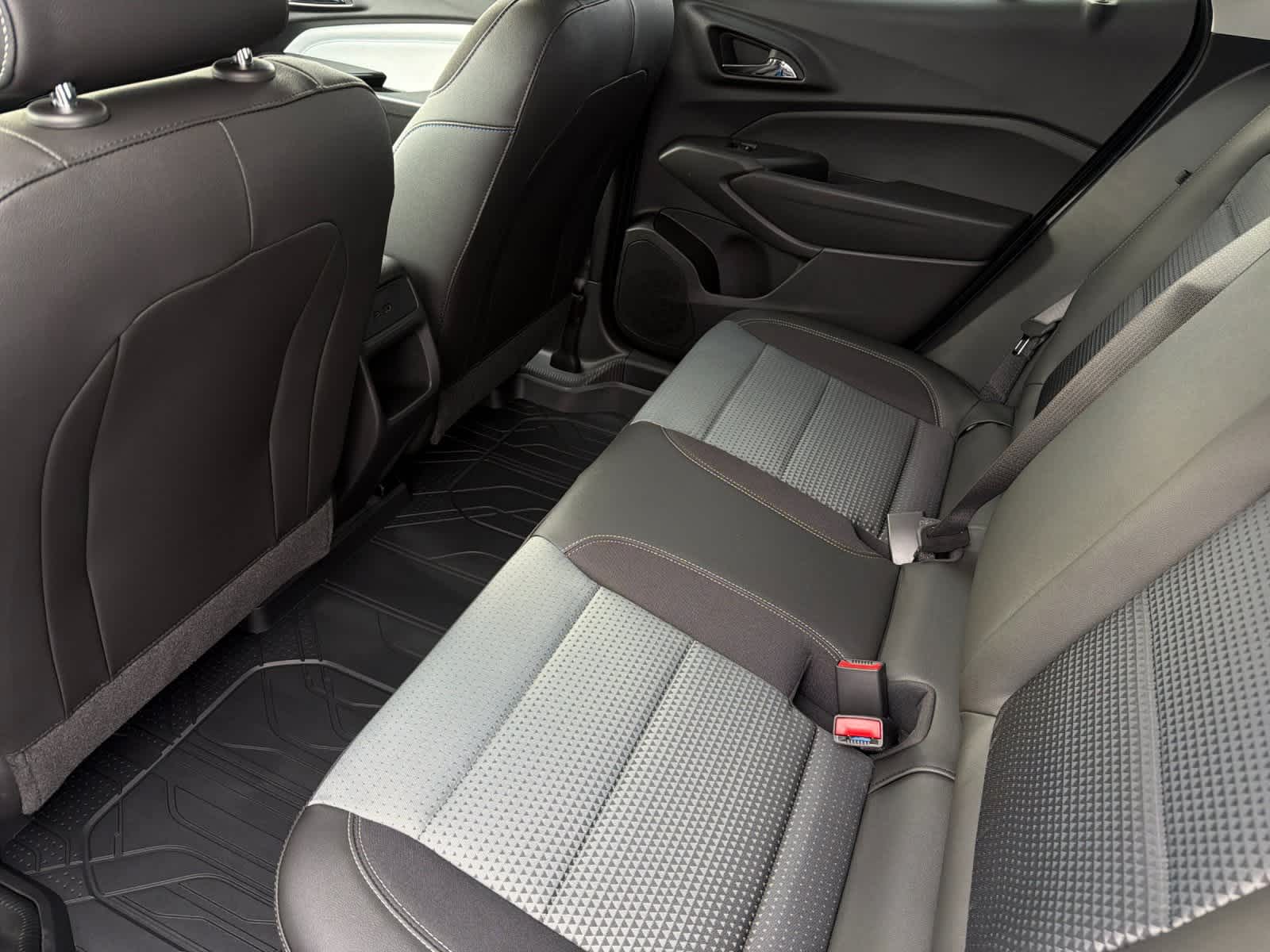 Thumbnail: 2026 Chevrolet Trax - 4