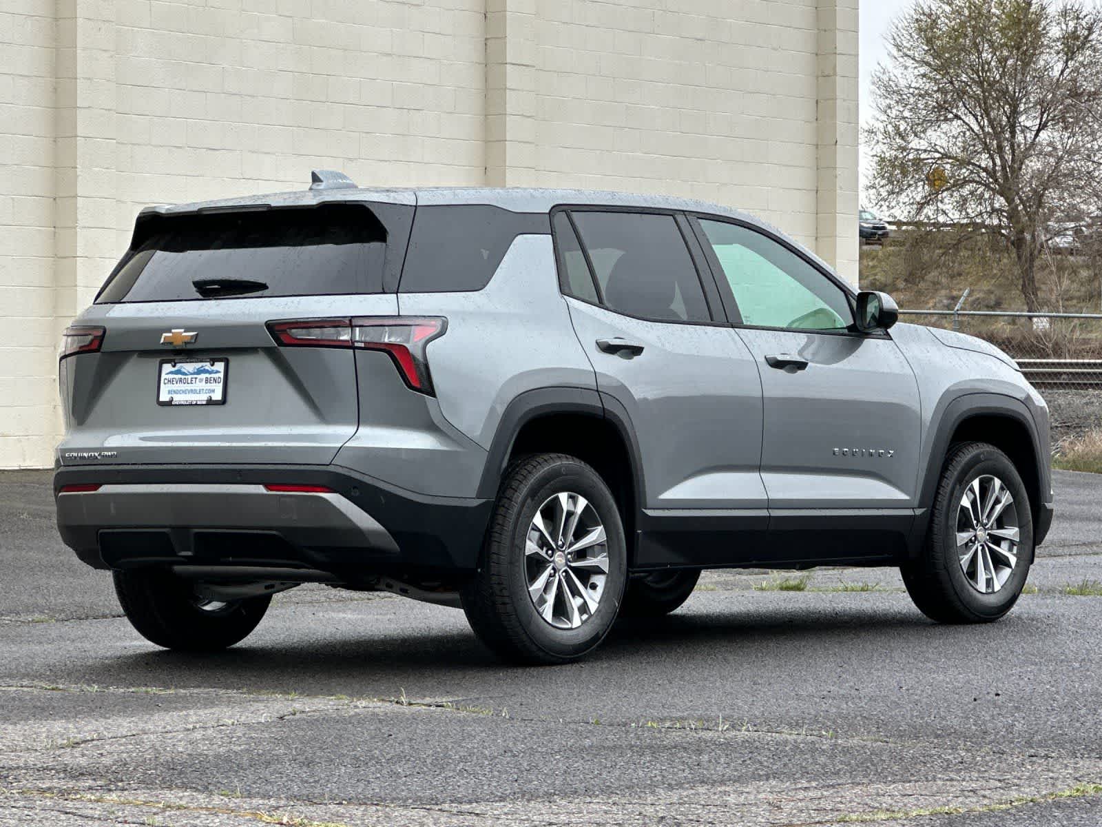 Thumbnail: 2026 Chevrolet Equinox - 2