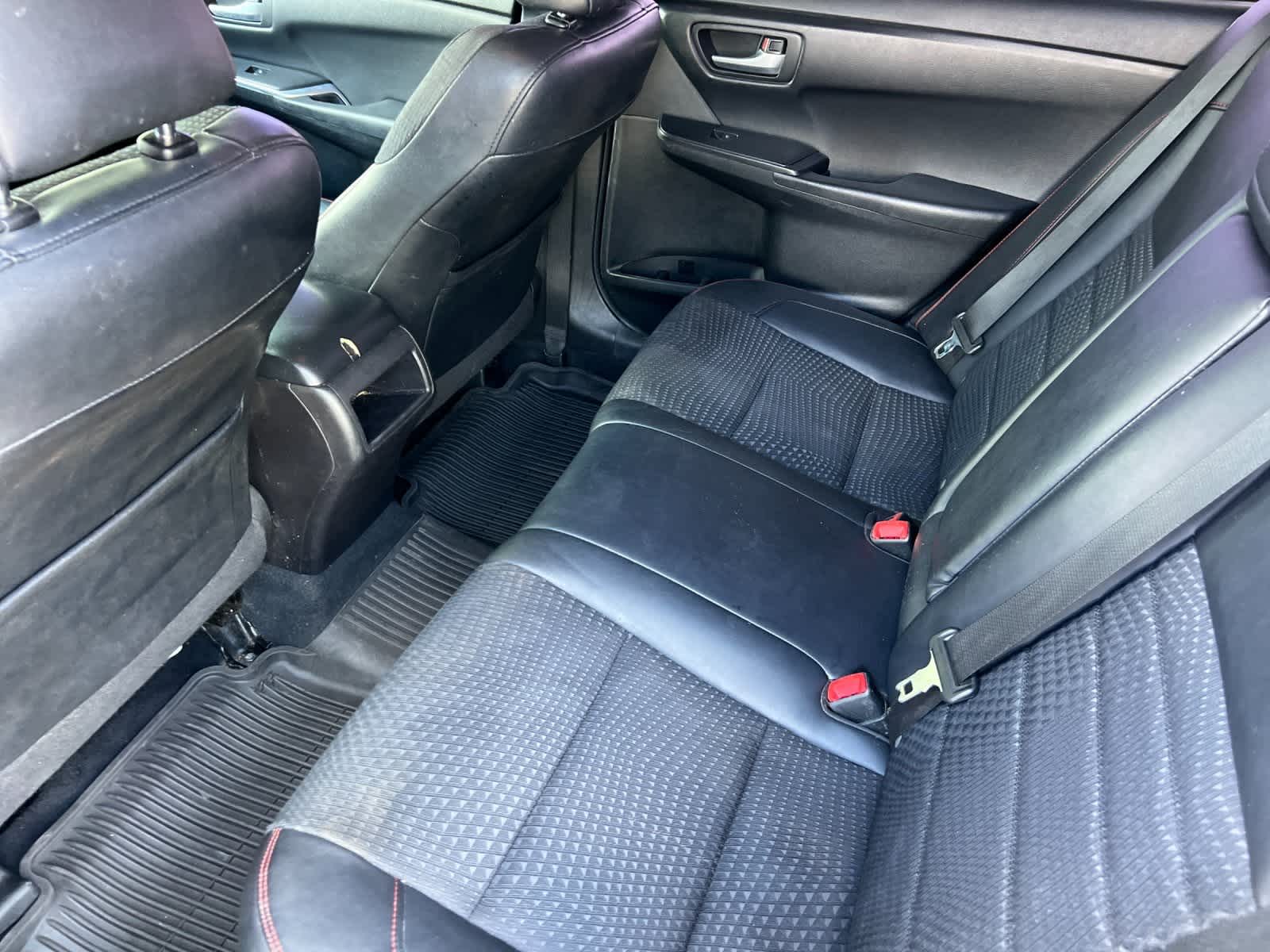 Thumbnail: 2015 Toyota Camry - 4