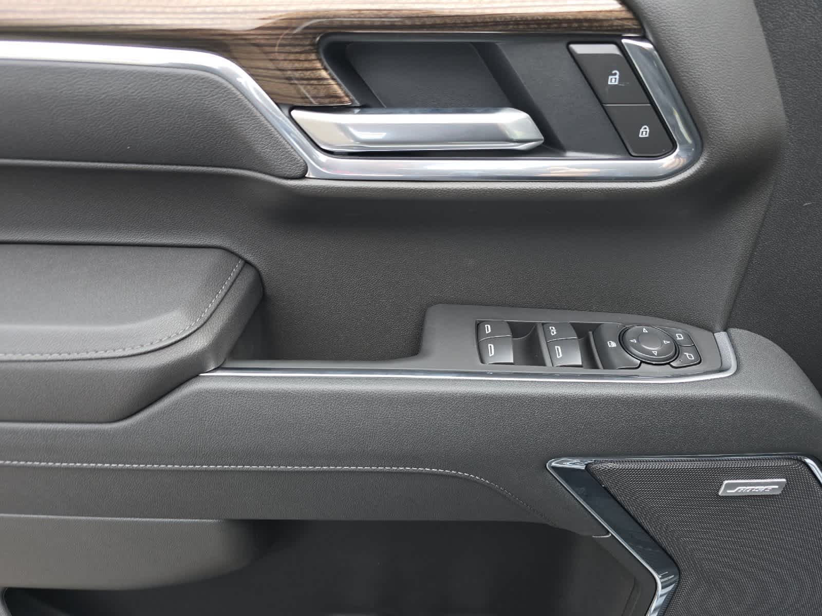 Thumbnail: 2026 Chevrolet Silverado 1500 - 12