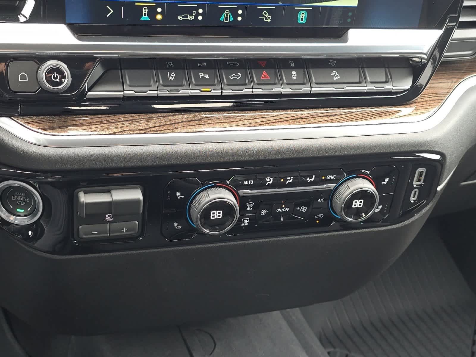 Thumbnail: 2026 Chevrolet Silverado 2500 - 20