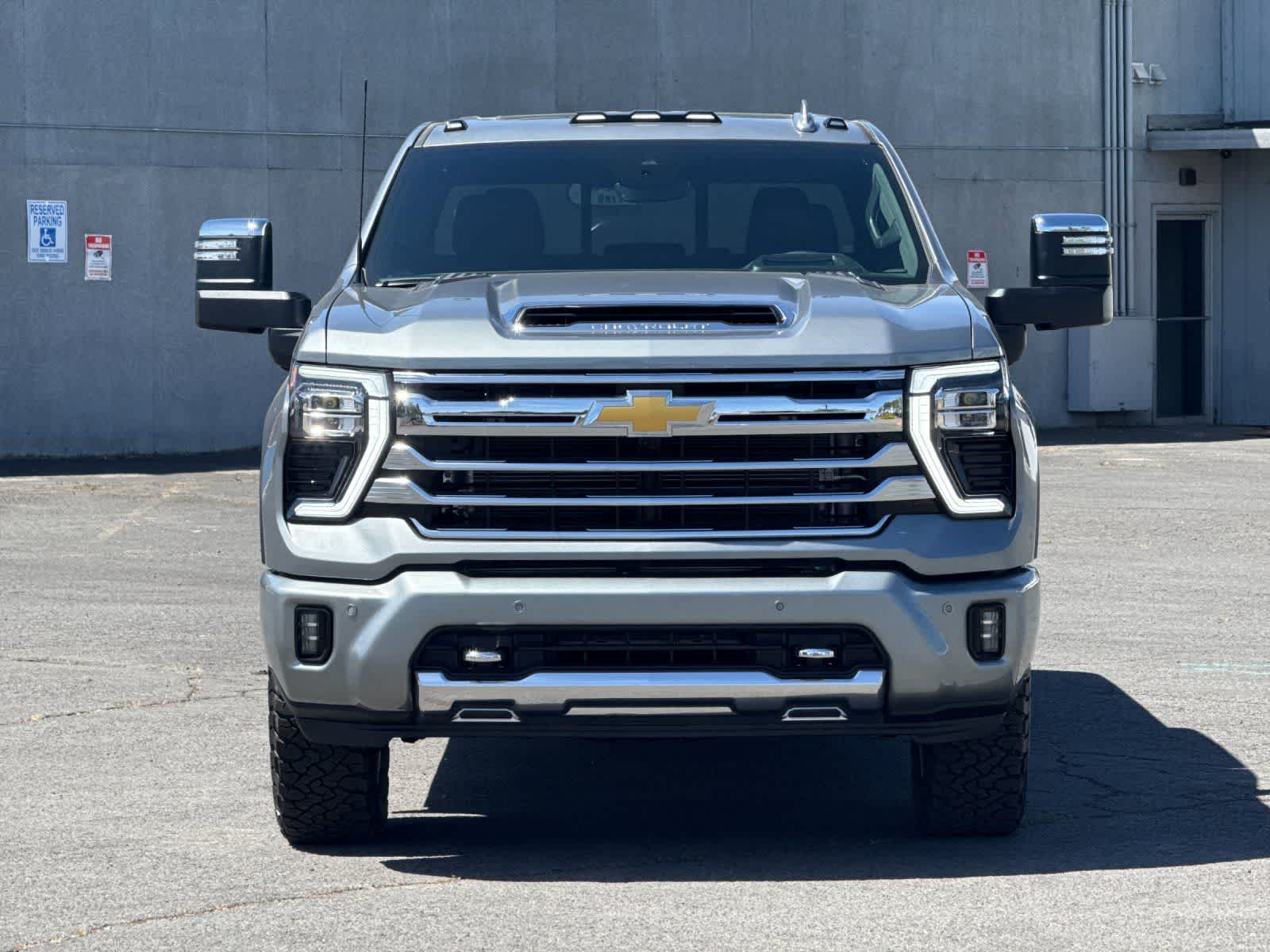 Thumbnail: 2026 Chevrolet Silverado 3500 - 10