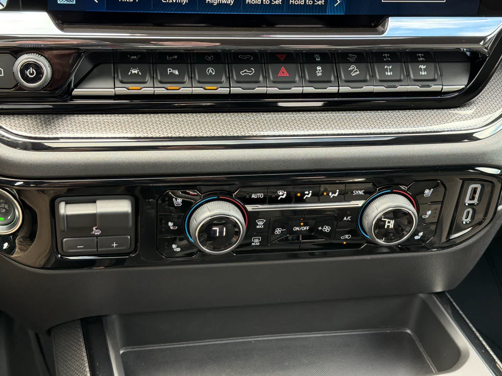 Thumbnail: 2026 Chevrolet Silverado 1500 - 20